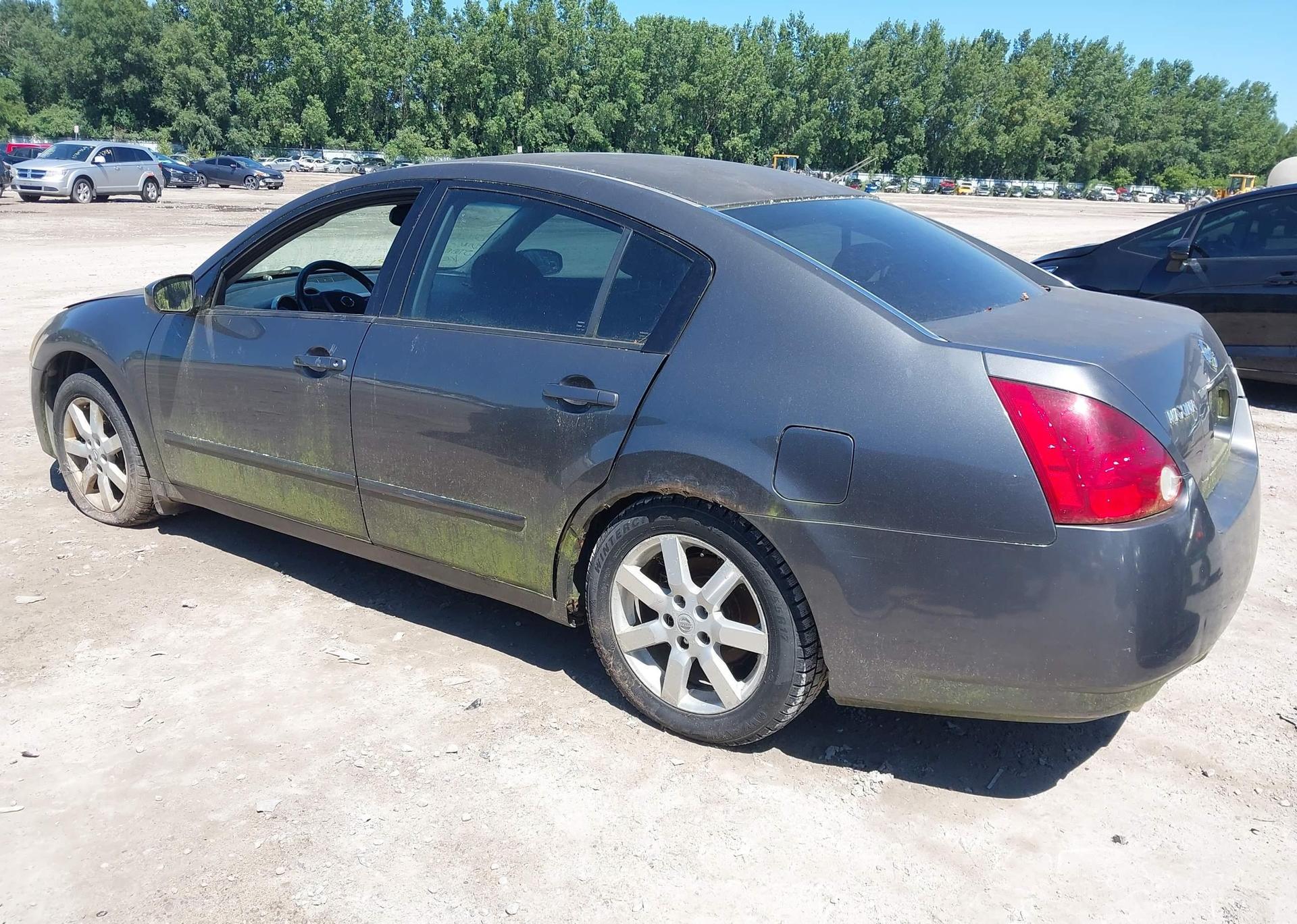 2004 NISSAN MAXIMA SE