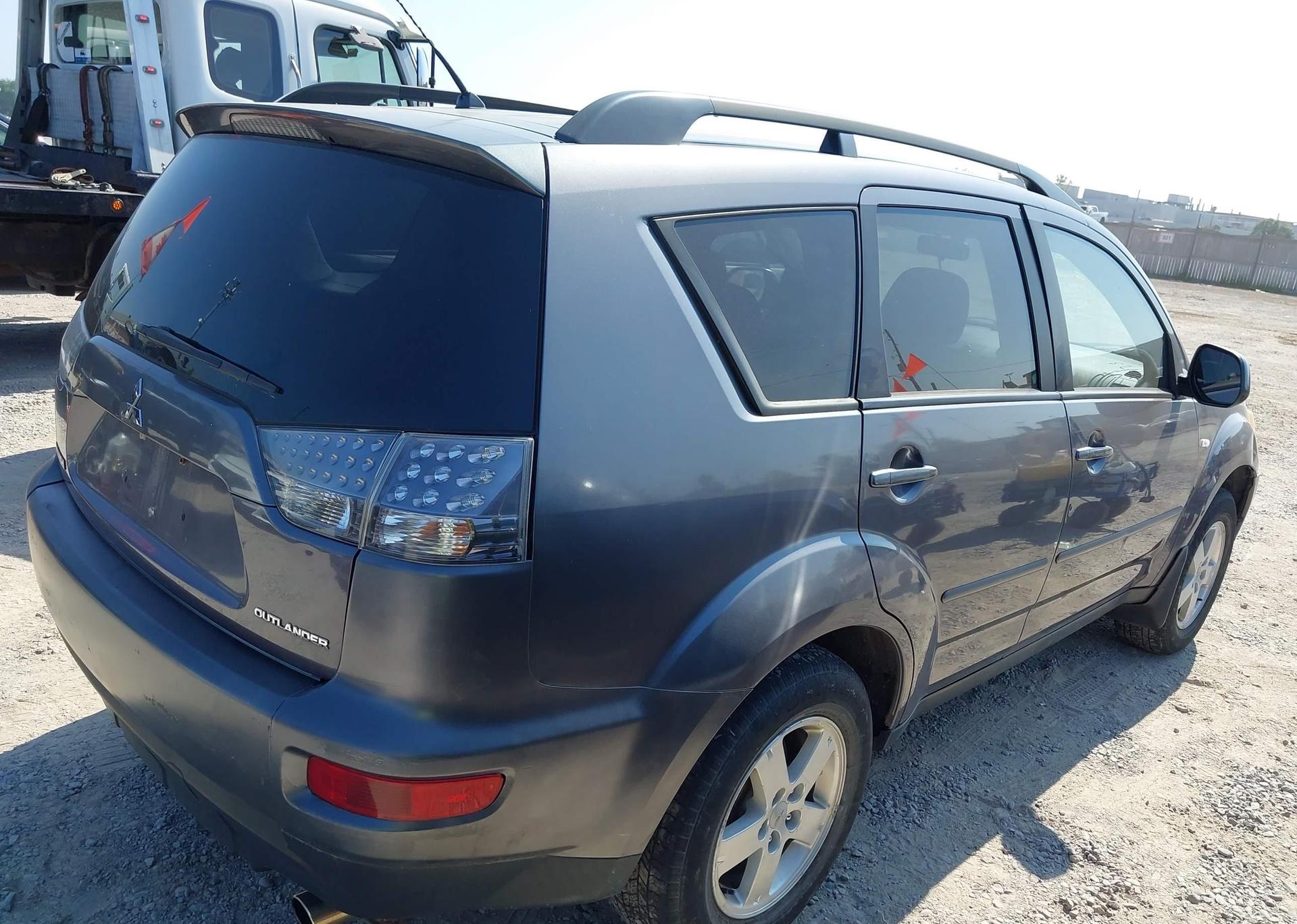2008 MITSUBISHI OUTLANDER ES