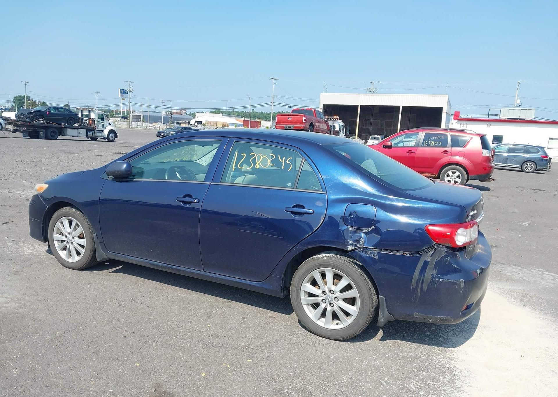 2013 TOYOTA COROLLA S