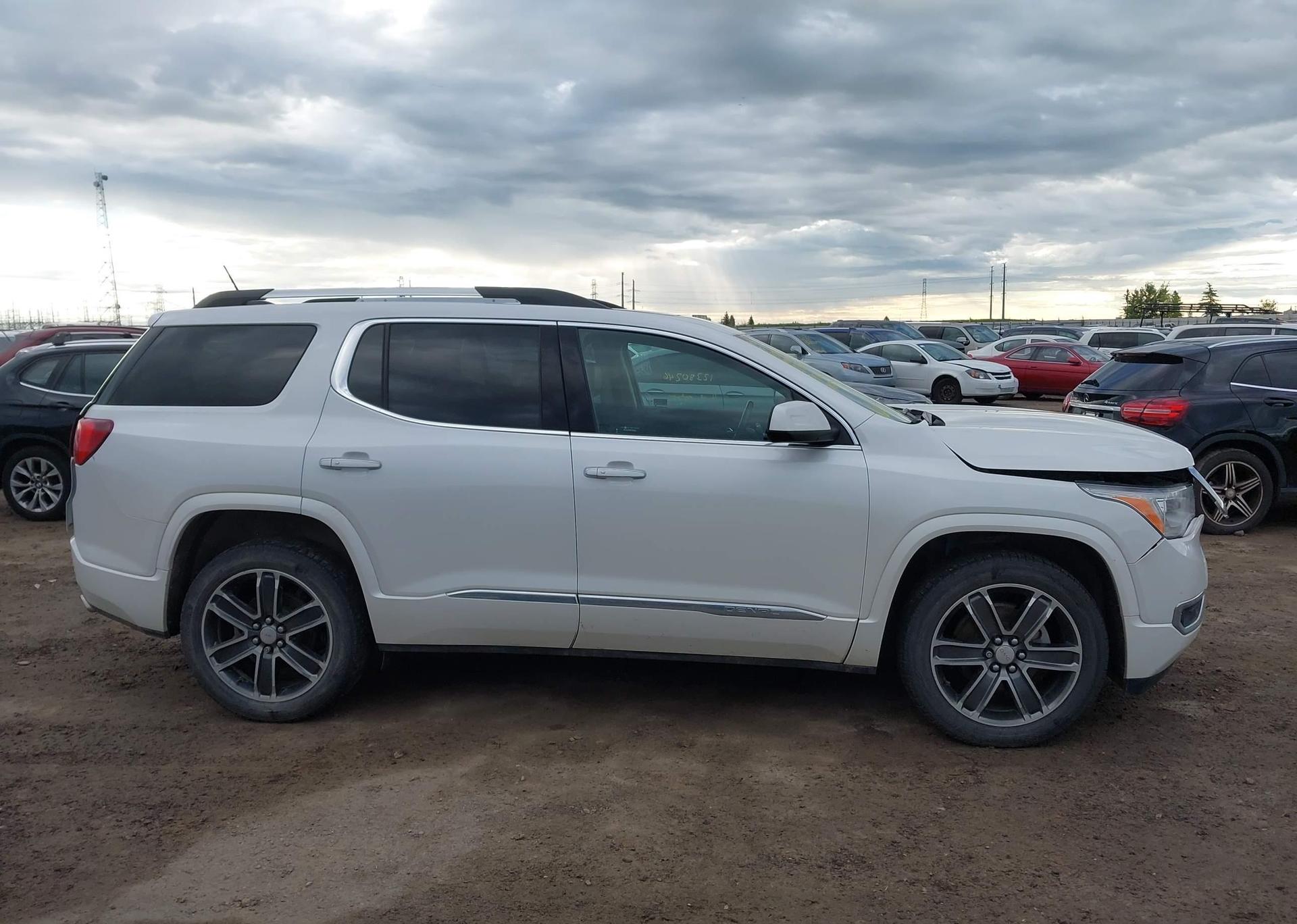 2019 GMC ACADIA DENALI