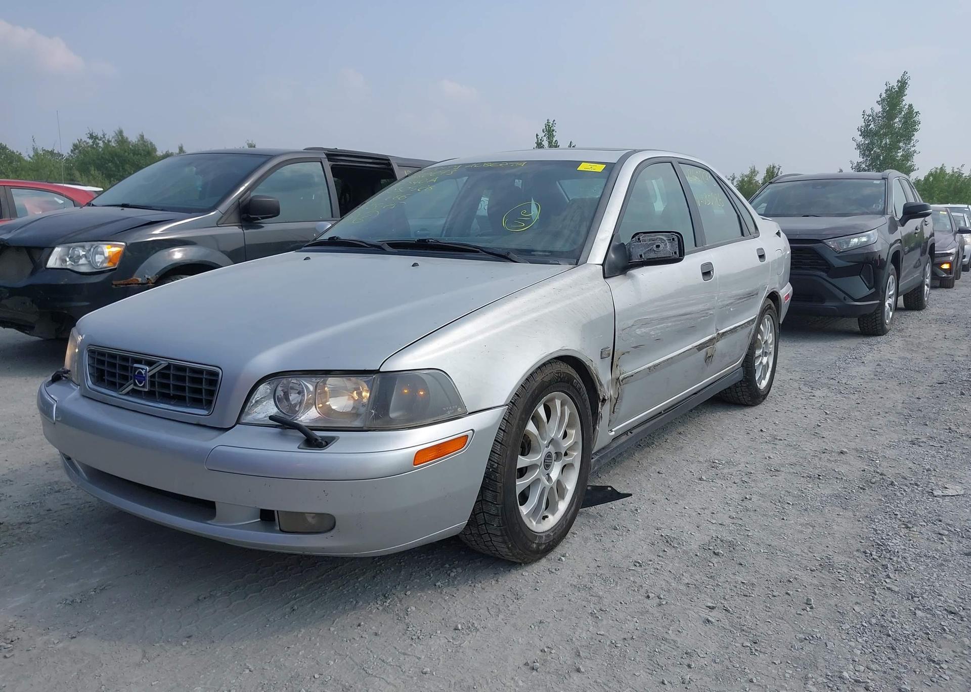 2004 VOLVO S40 A