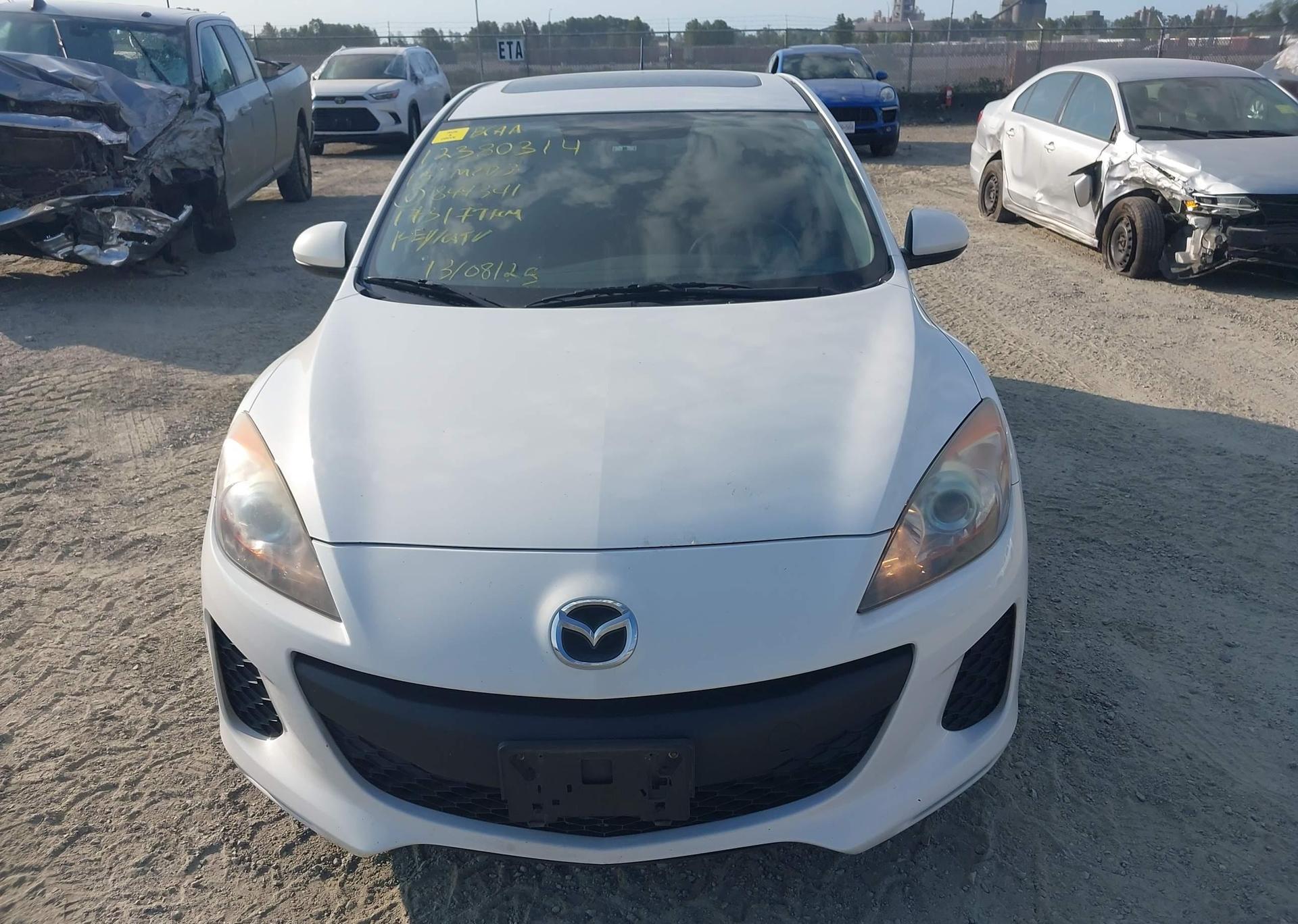 2013 MAZDA 3 I
