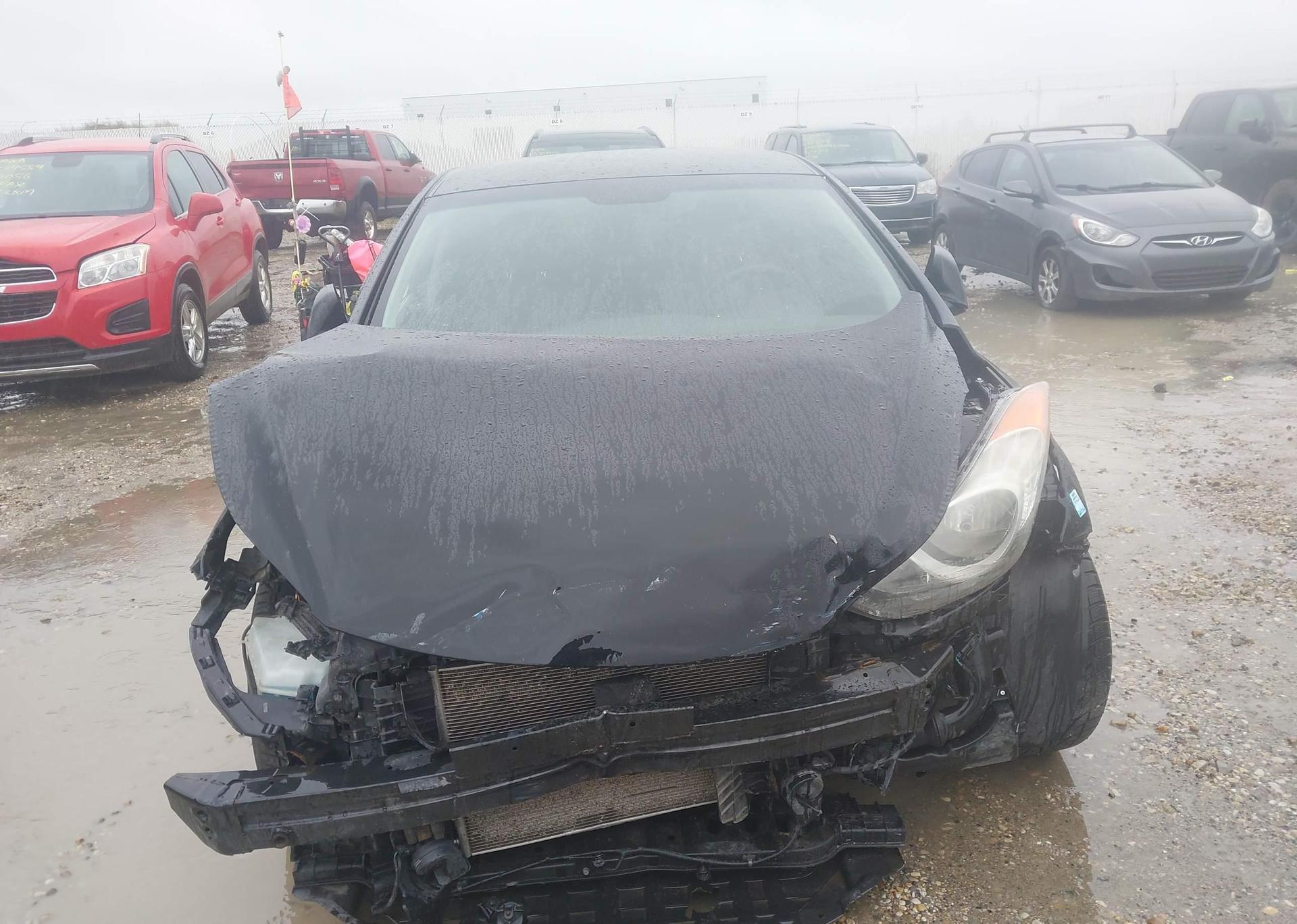 2013 HYUNDAI ELANTRA GL