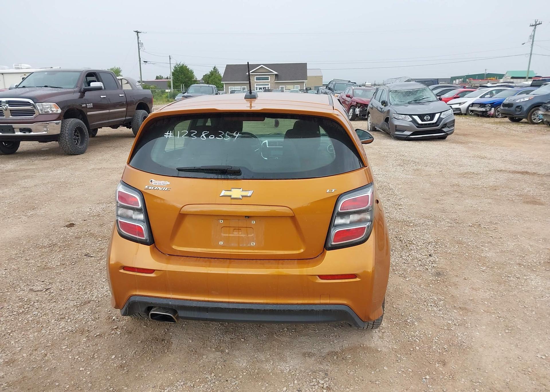 2017 CHEVROLET SONIC LT AUTO