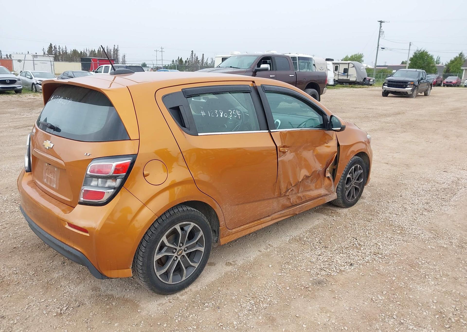 2017 CHEVROLET SONIC LT AUTO