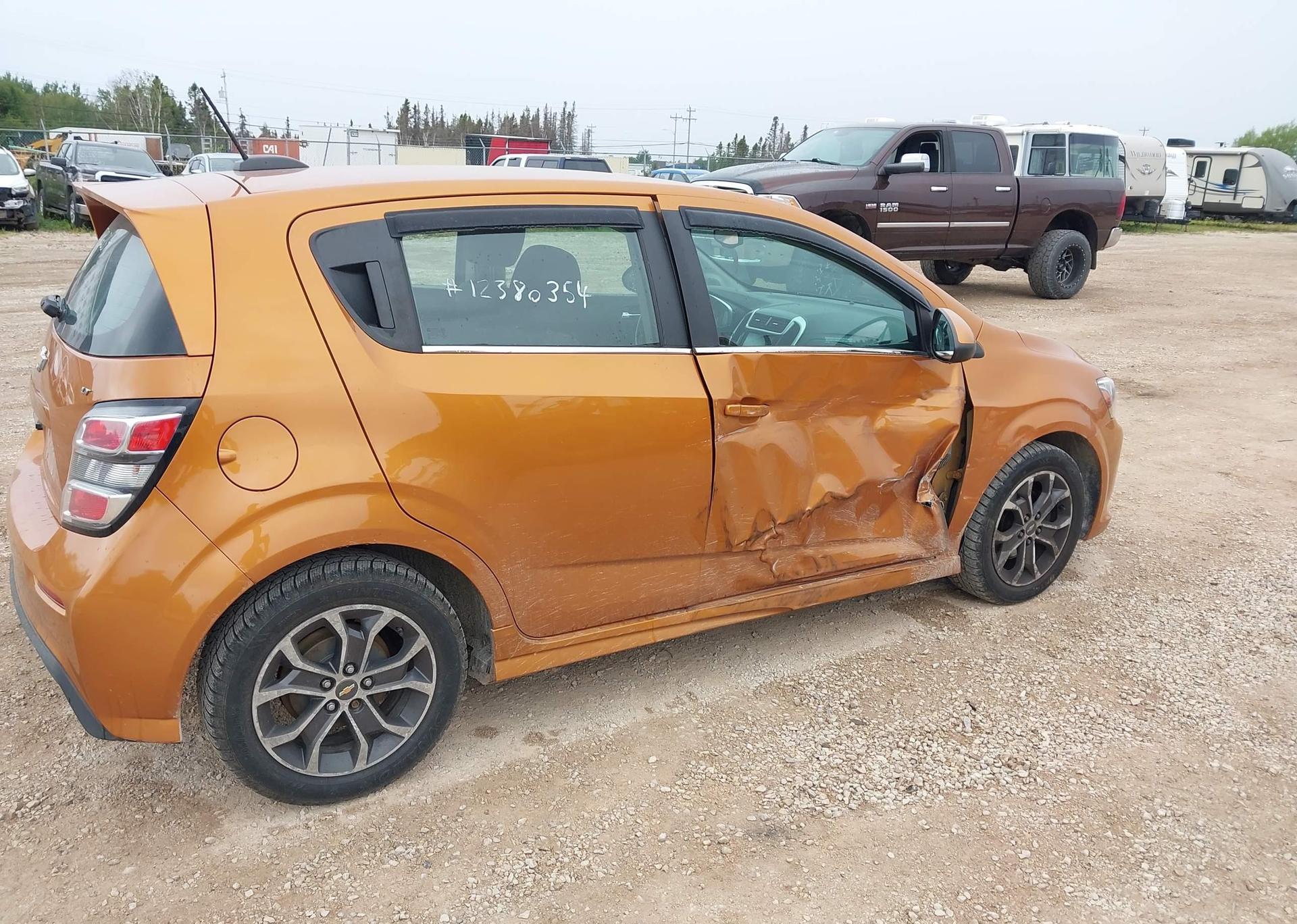 2017 CHEVROLET SONIC LT AUTO