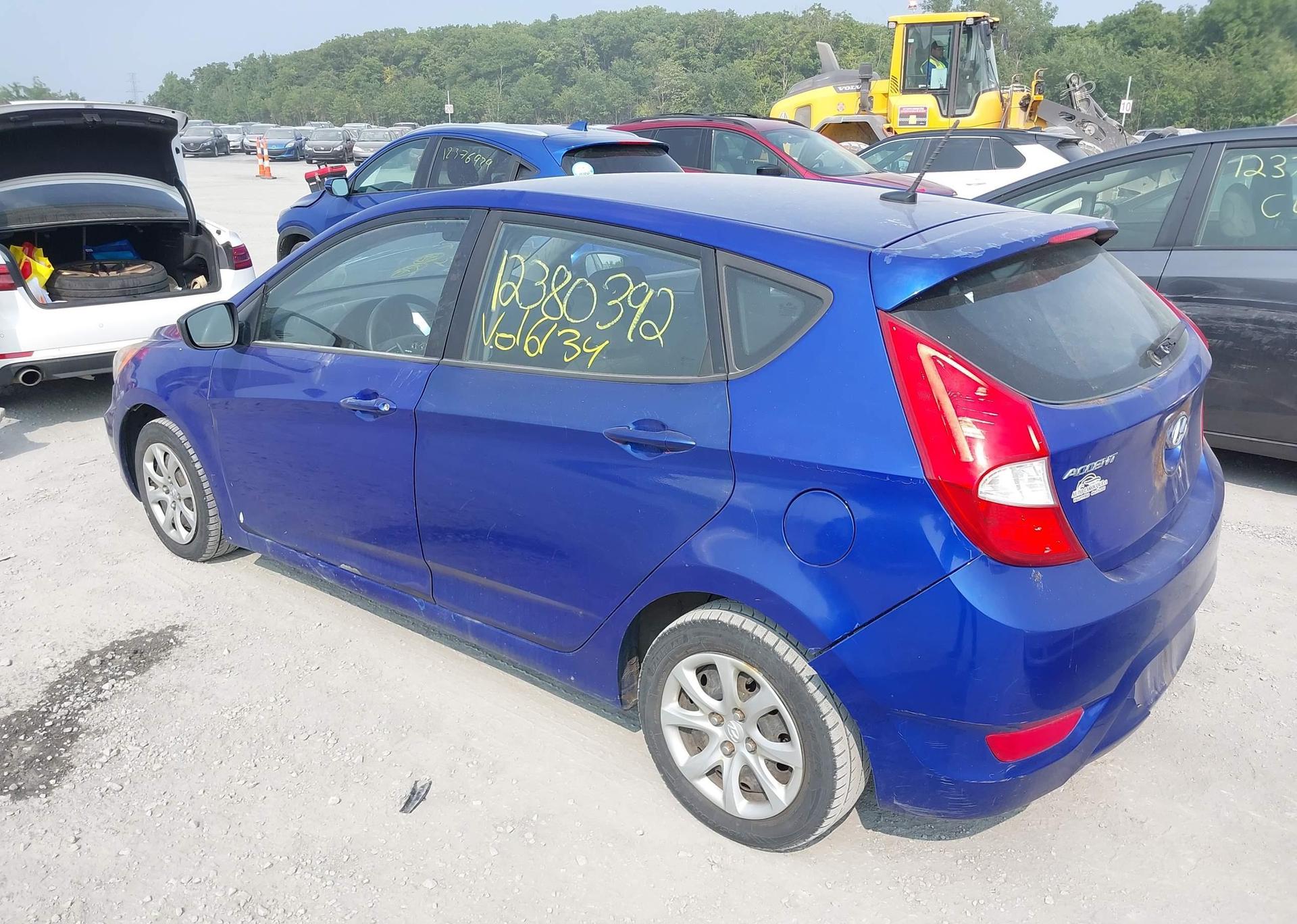 2012 HYUNDAI ACCENT GLS