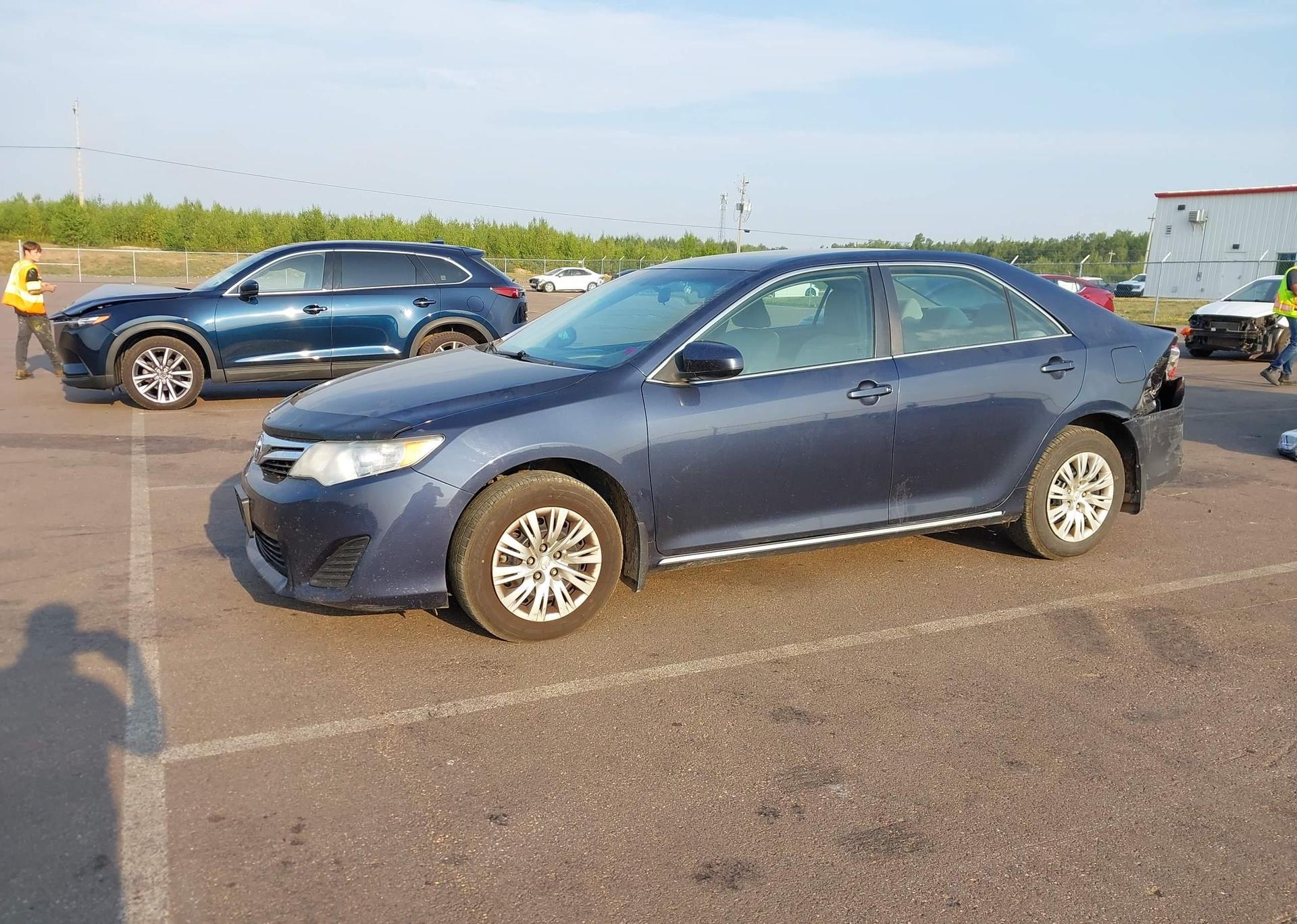 2014 TOYOTA CAMRY LE
