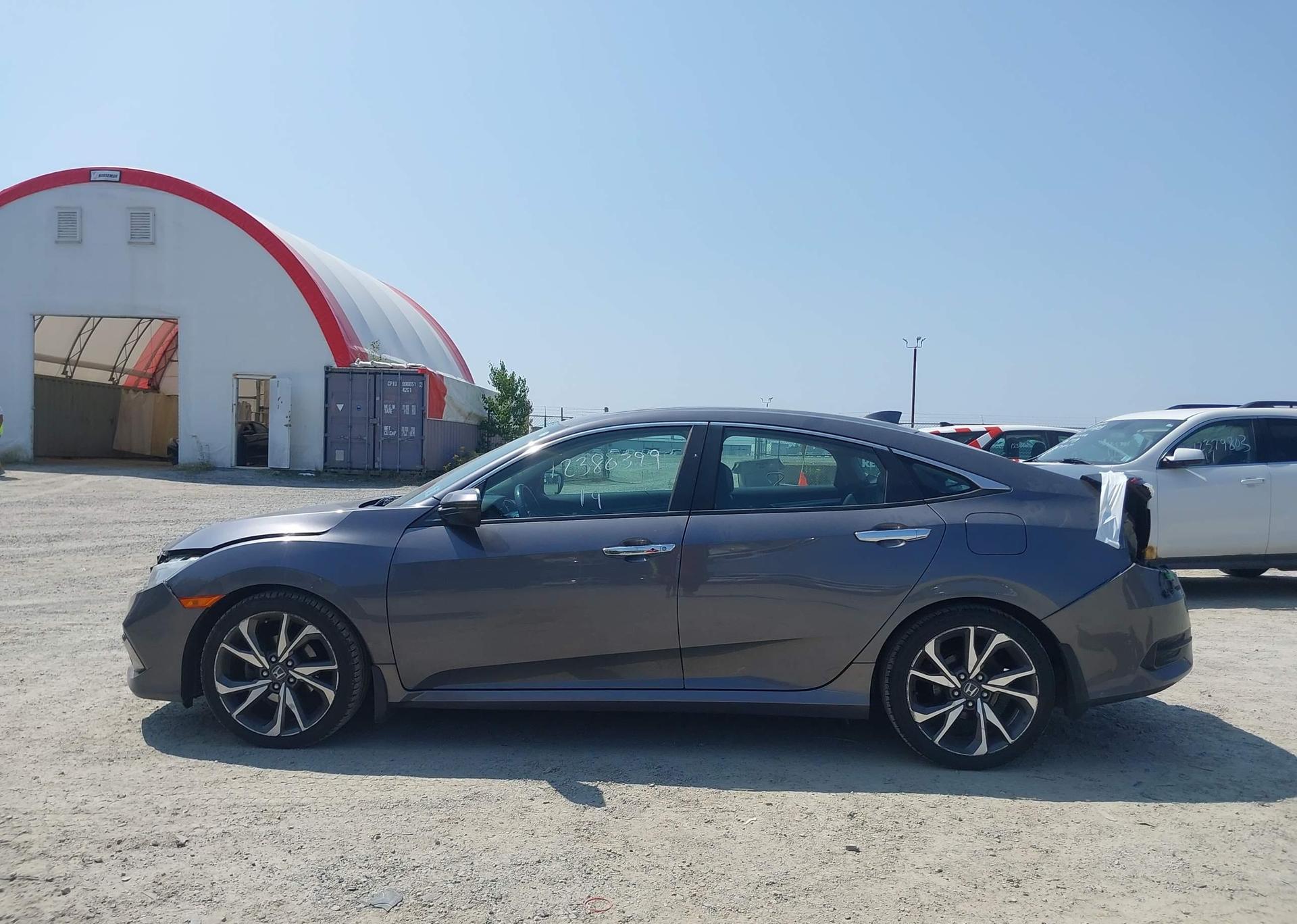 2019 HONDA Civic touring