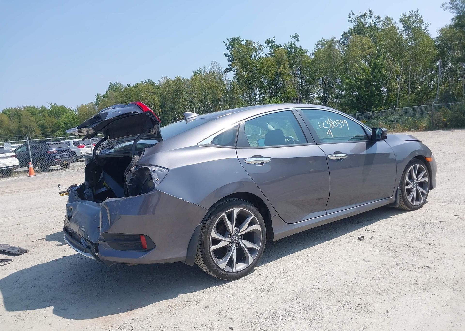 2019 HONDA Civic touring