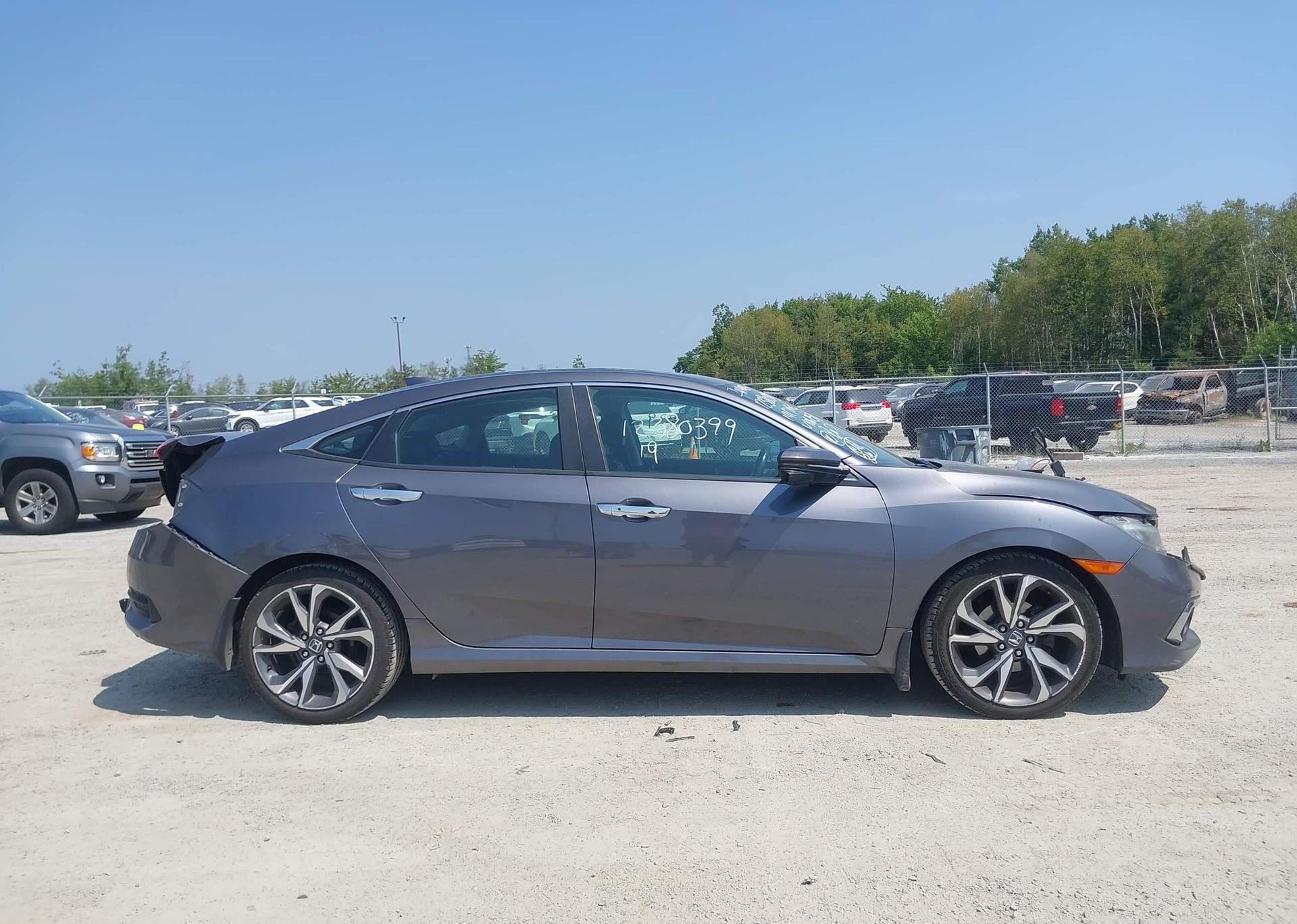 2019 HONDA Civic touring