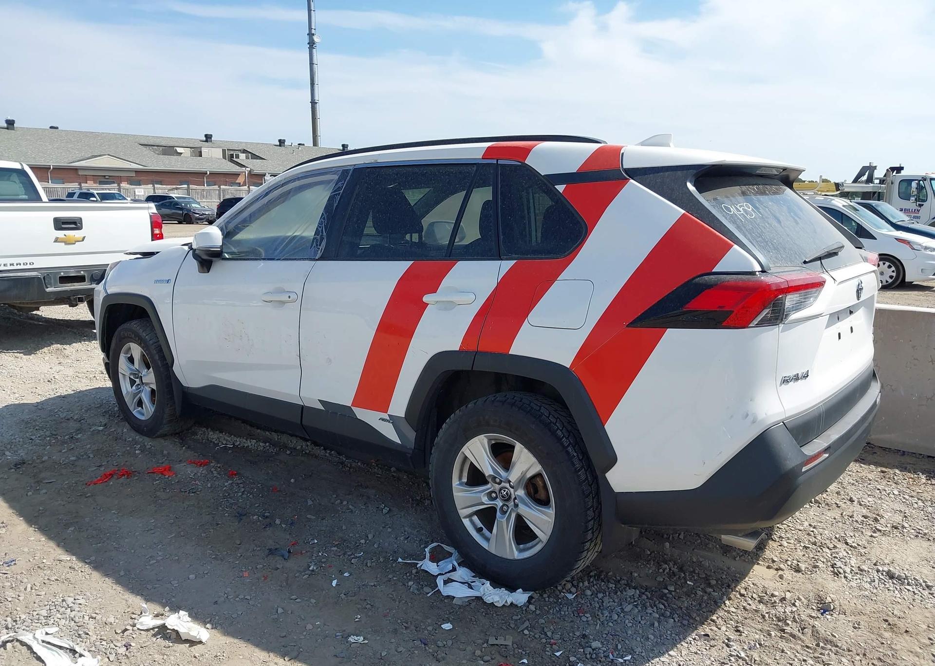 2019 TOYOTA RAV4 LE