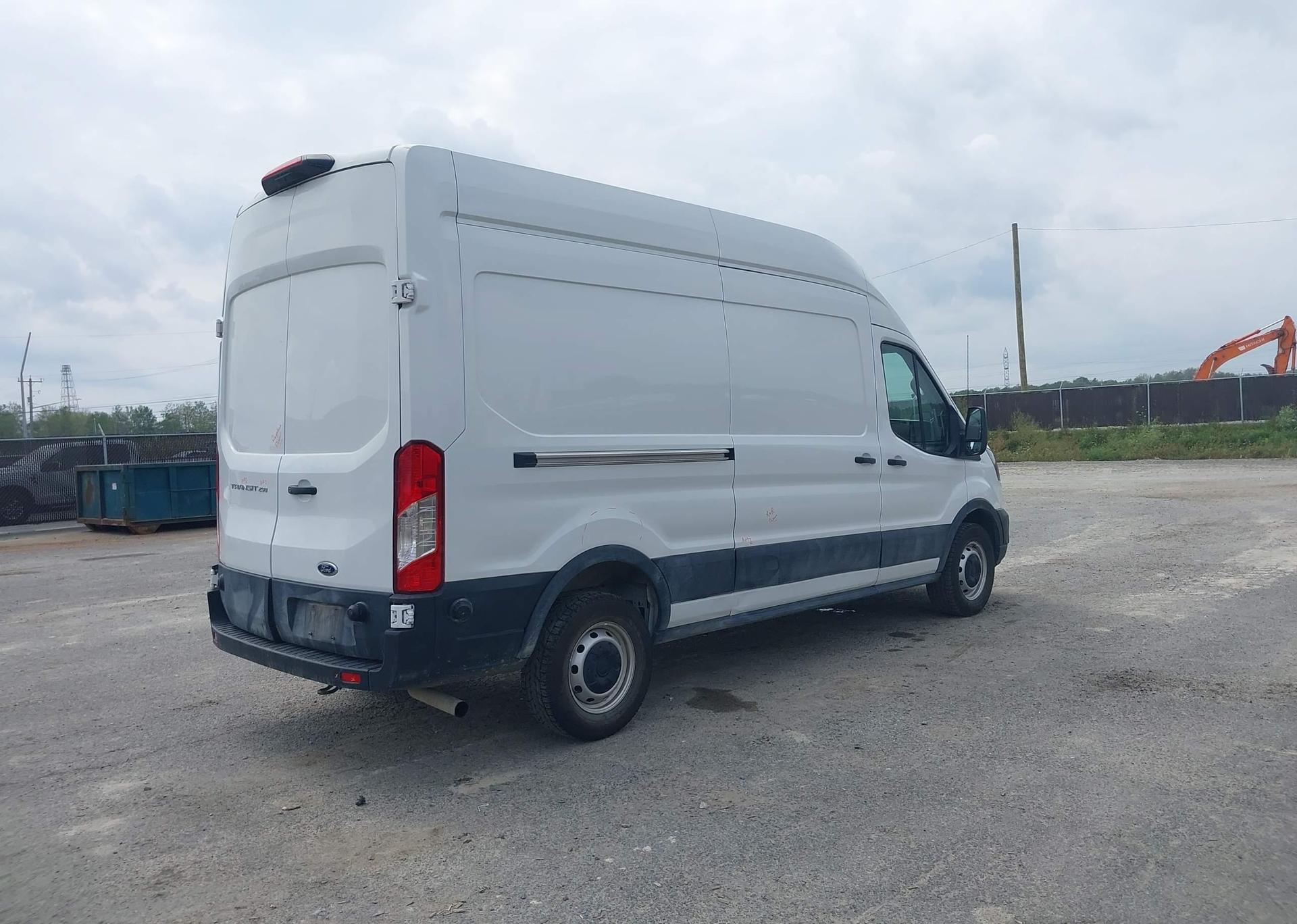2024 FORD transit t-250
