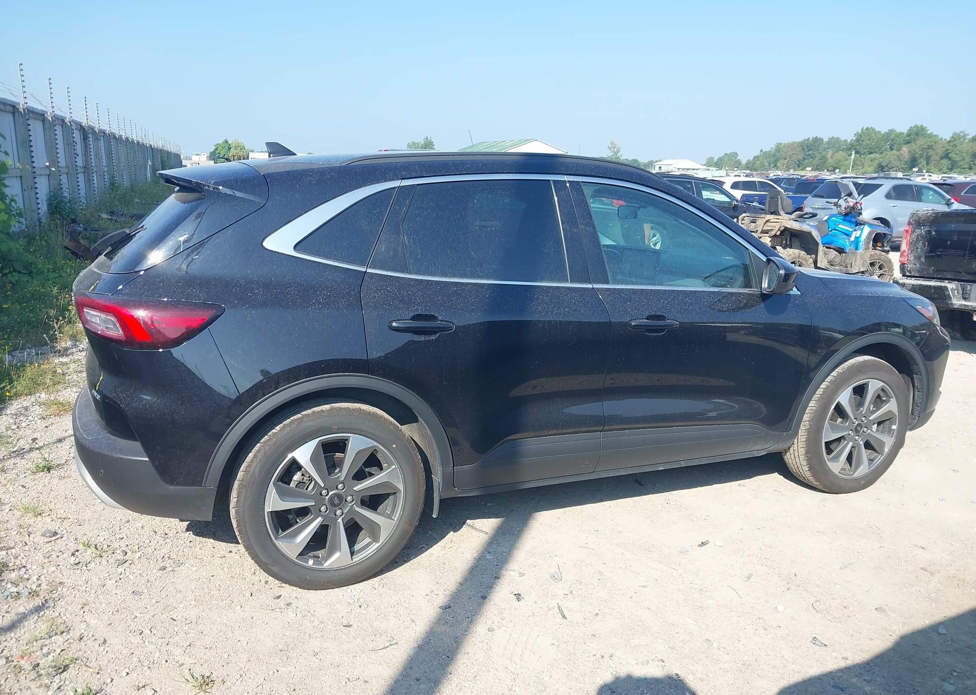 2023 FORD ESCAPE PLATINUM