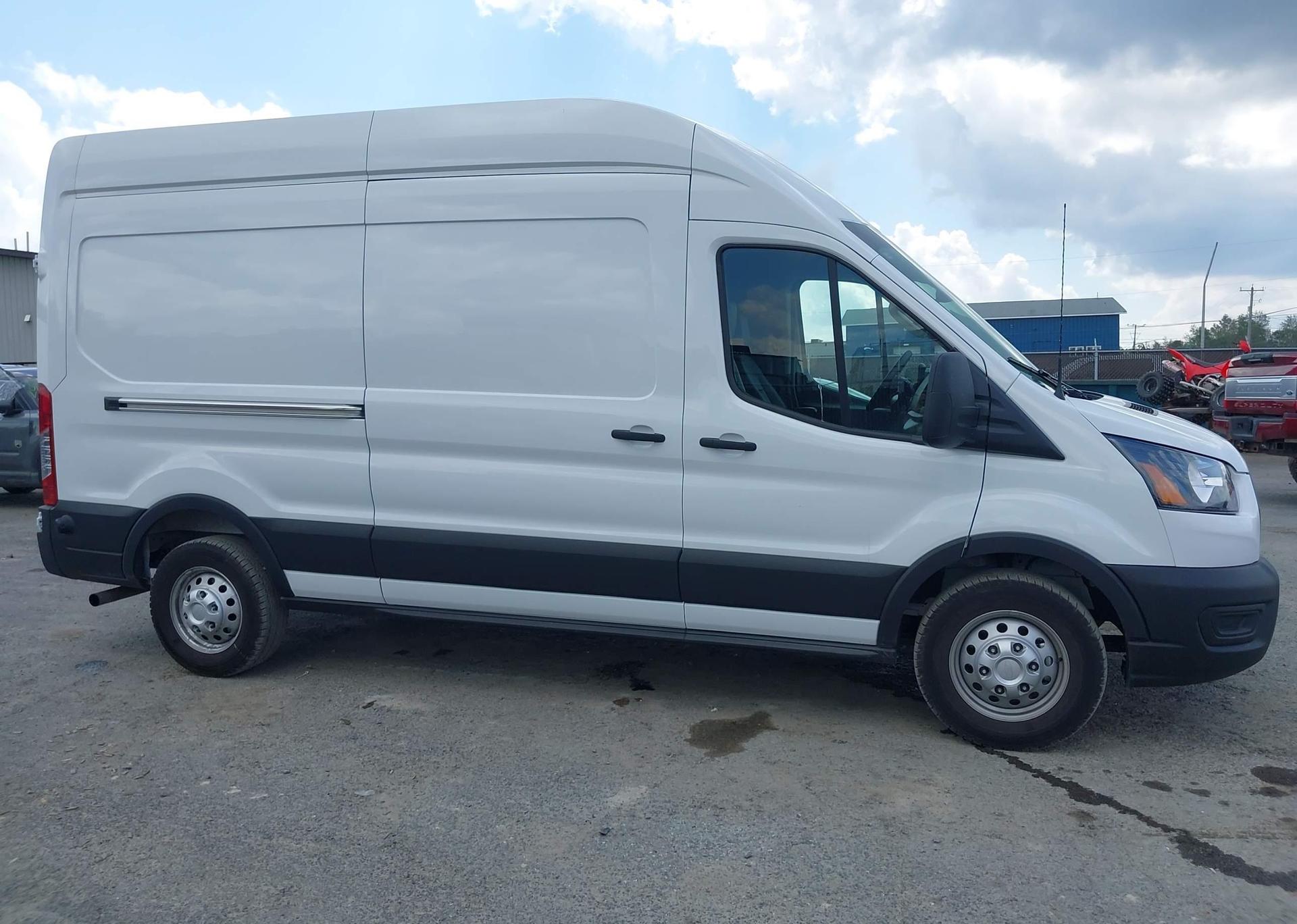 2025 FORD transit t-250