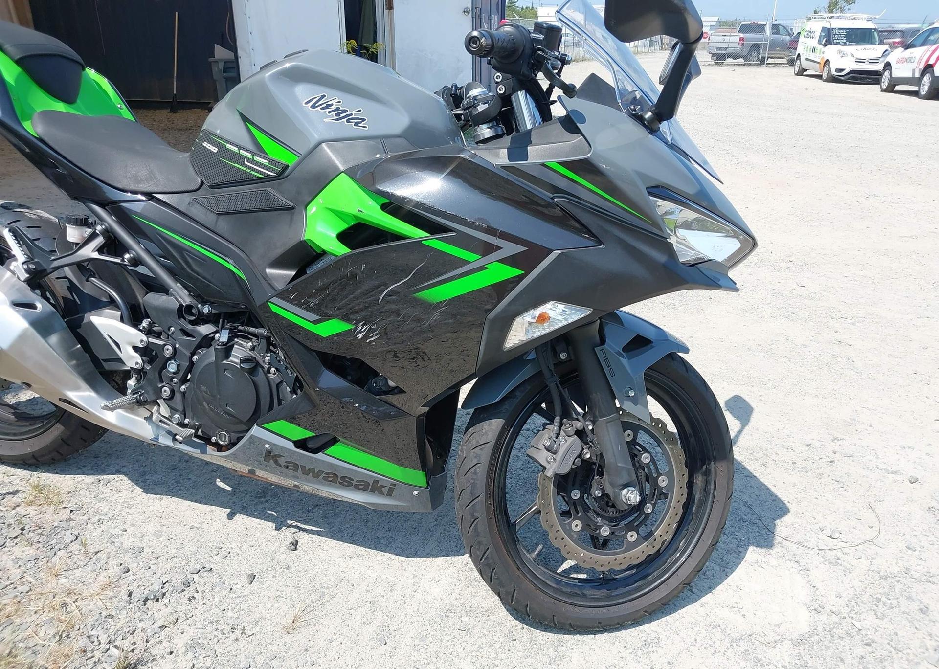2019 KAWASAKI EX400