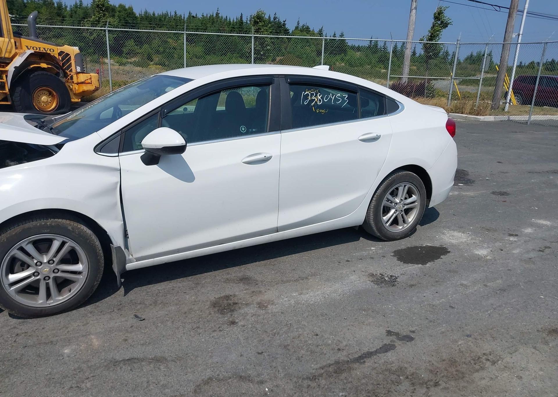 2016 CHEVROLET CRUZE LT
