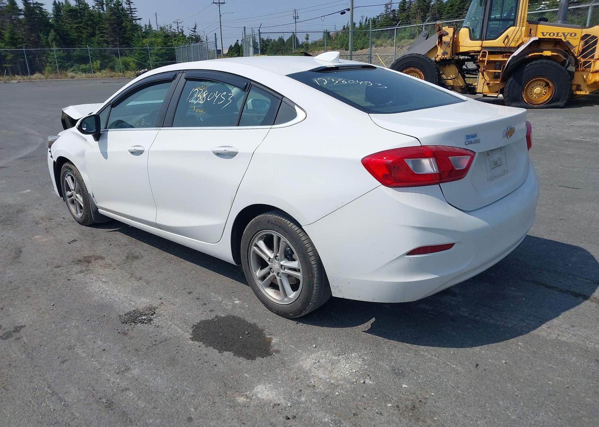 2016 CHEVROLET CRUZE LT