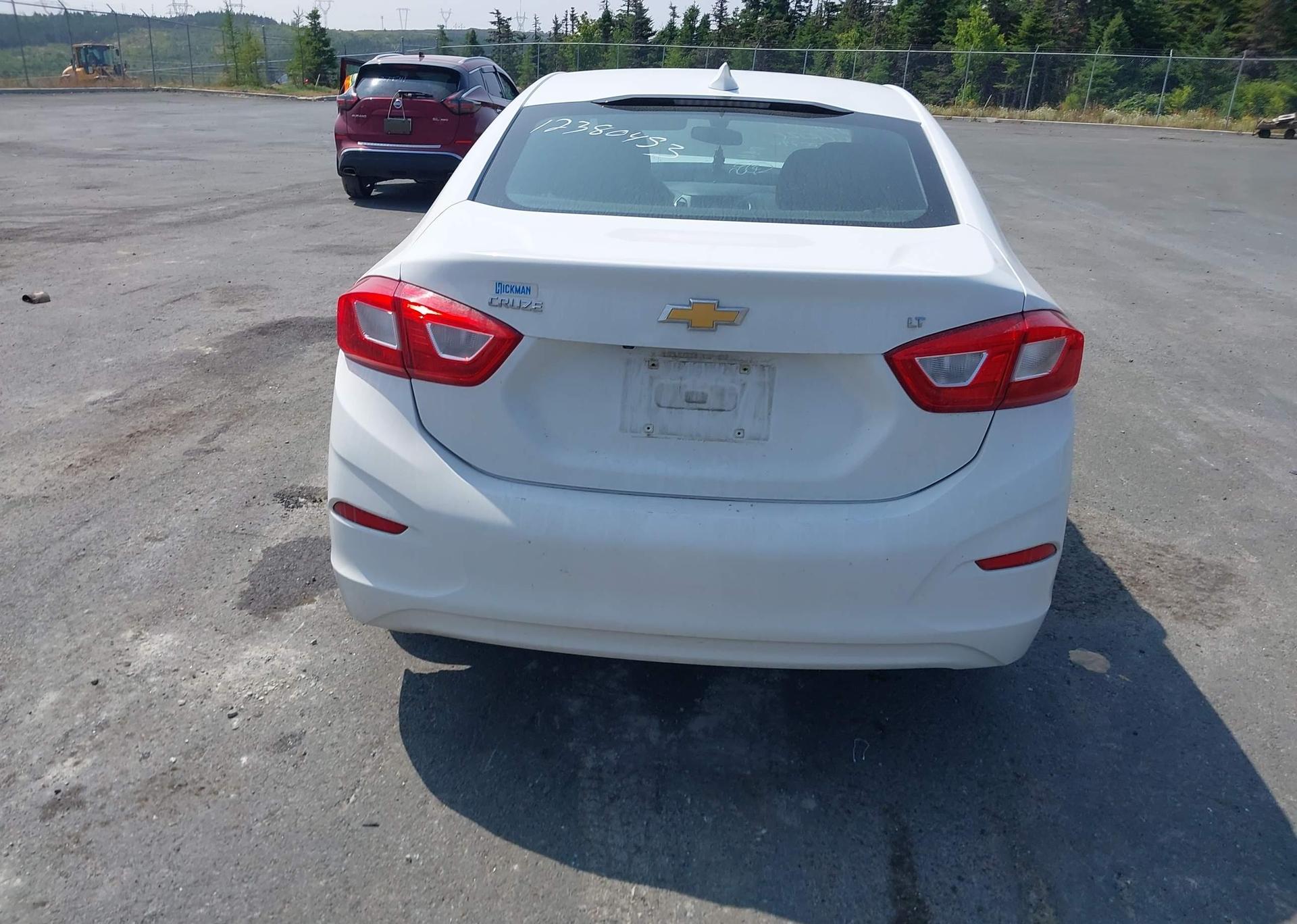 2016 CHEVROLET CRUZE LT