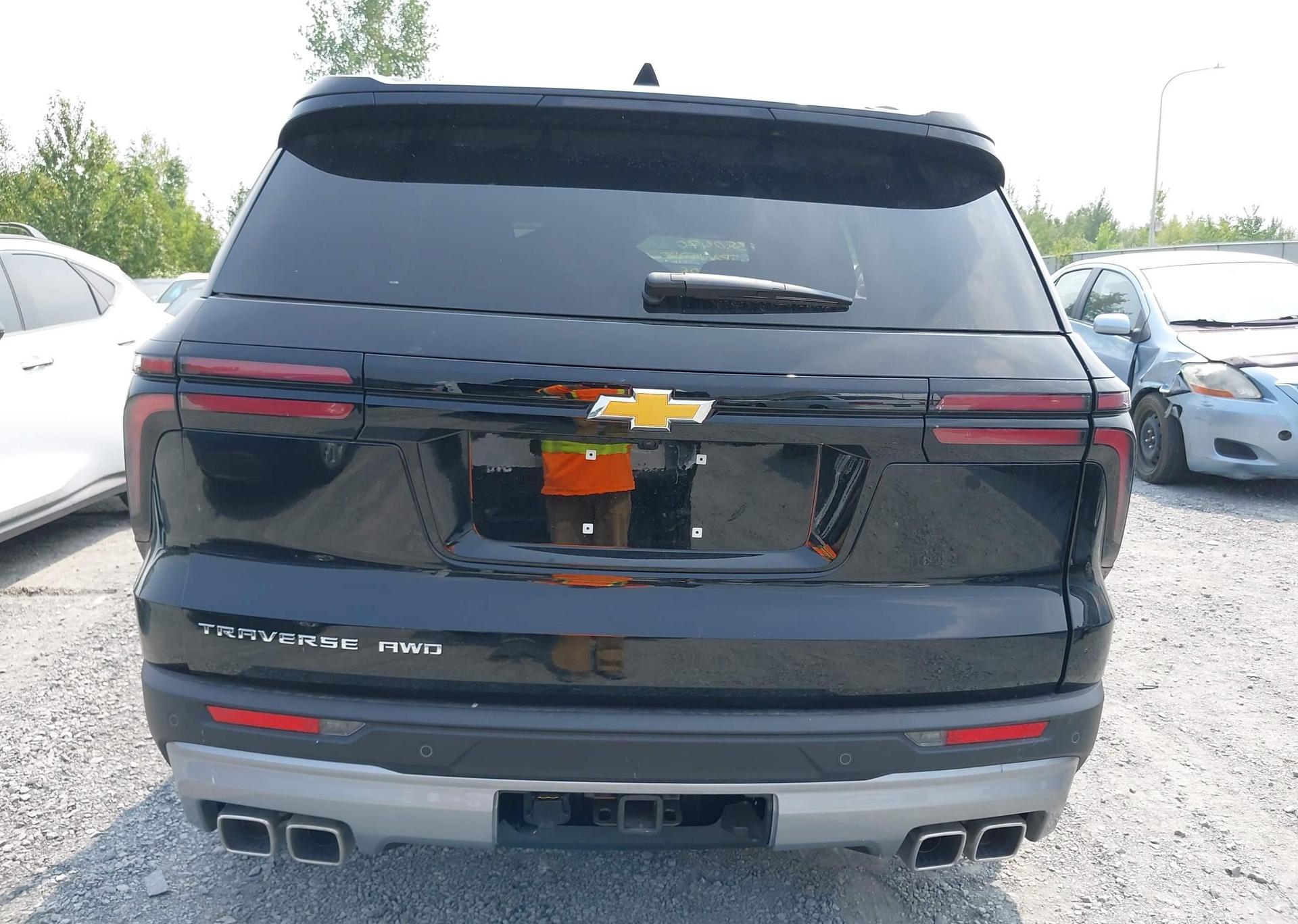 2025 CHEVROLET TRAVERSE LT