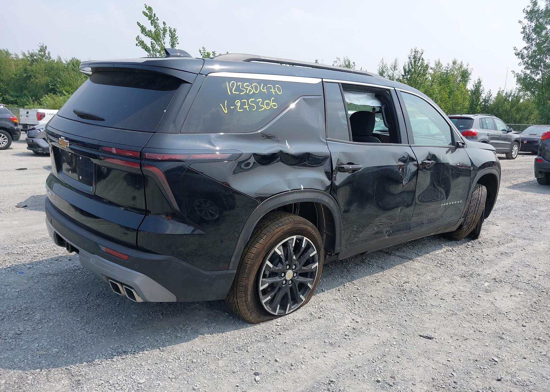 2025 CHEVROLET TRAVERSE LT
