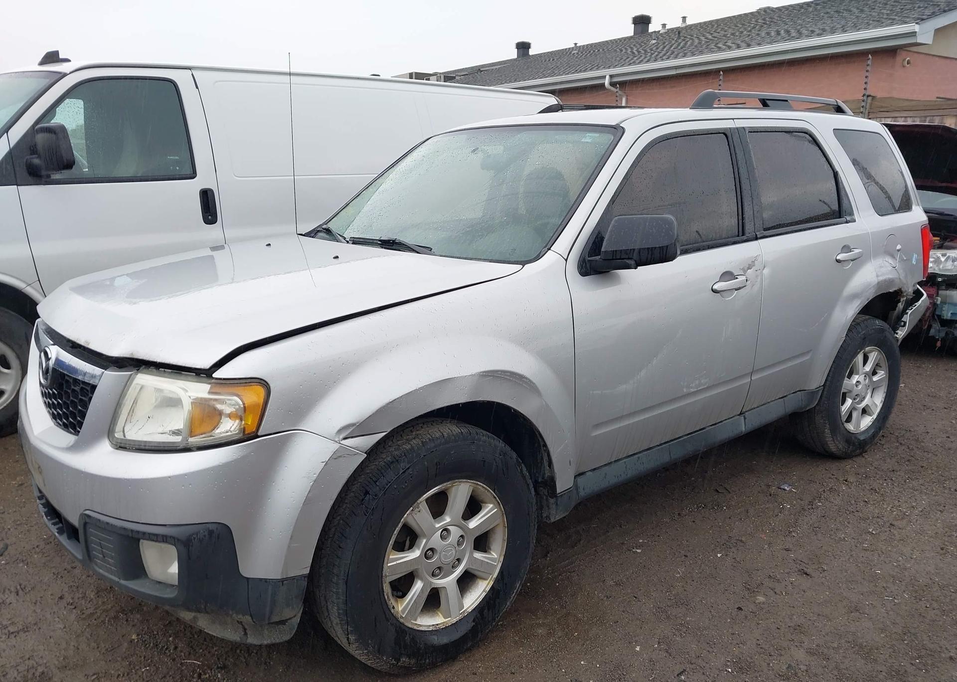 2010 MAZDA TRIBUTE I