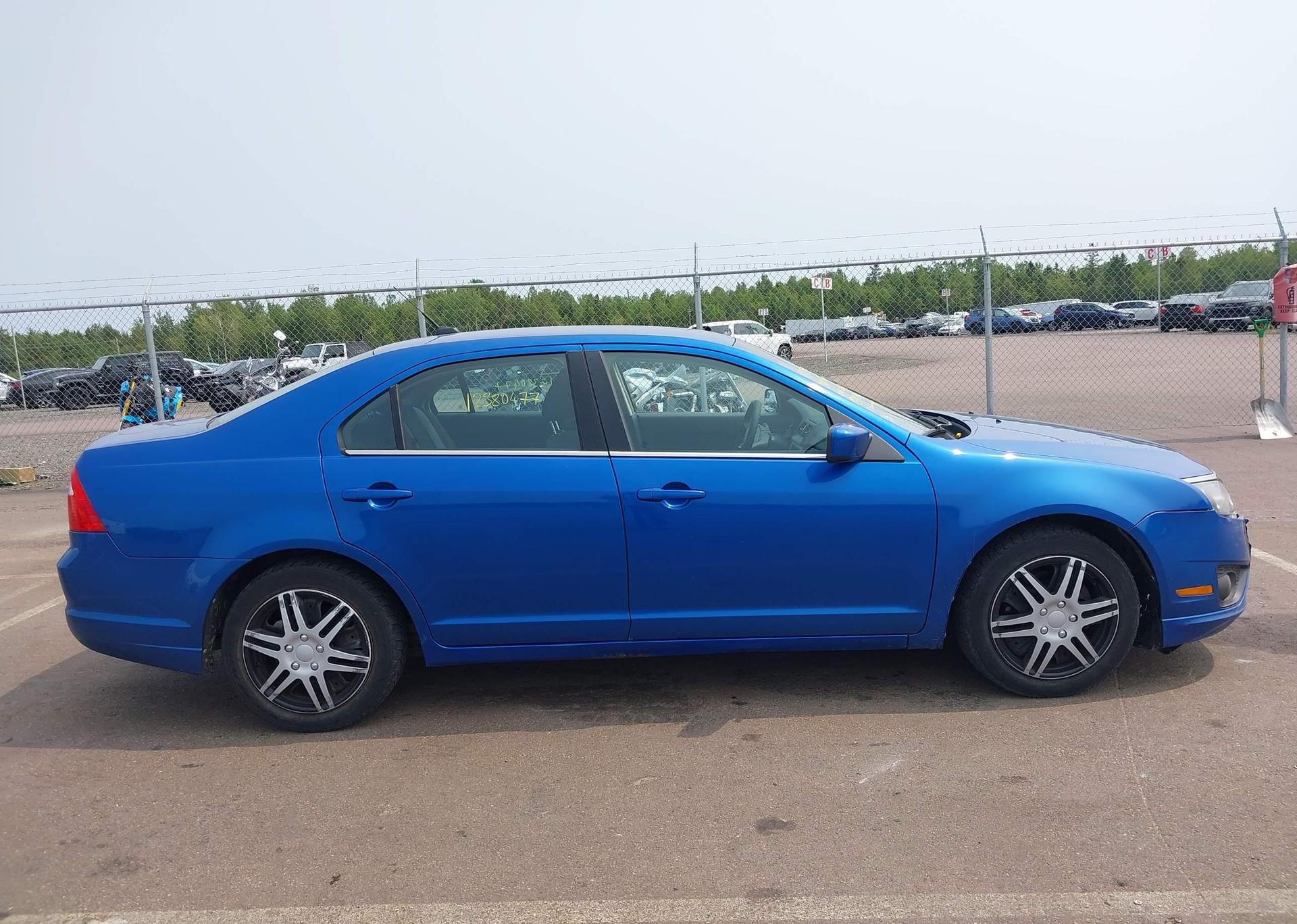 2011 FORD FUSION SE