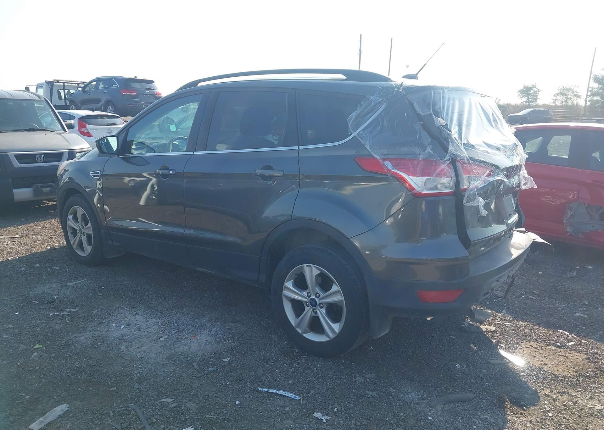 2016 FORD ESCAPE SE