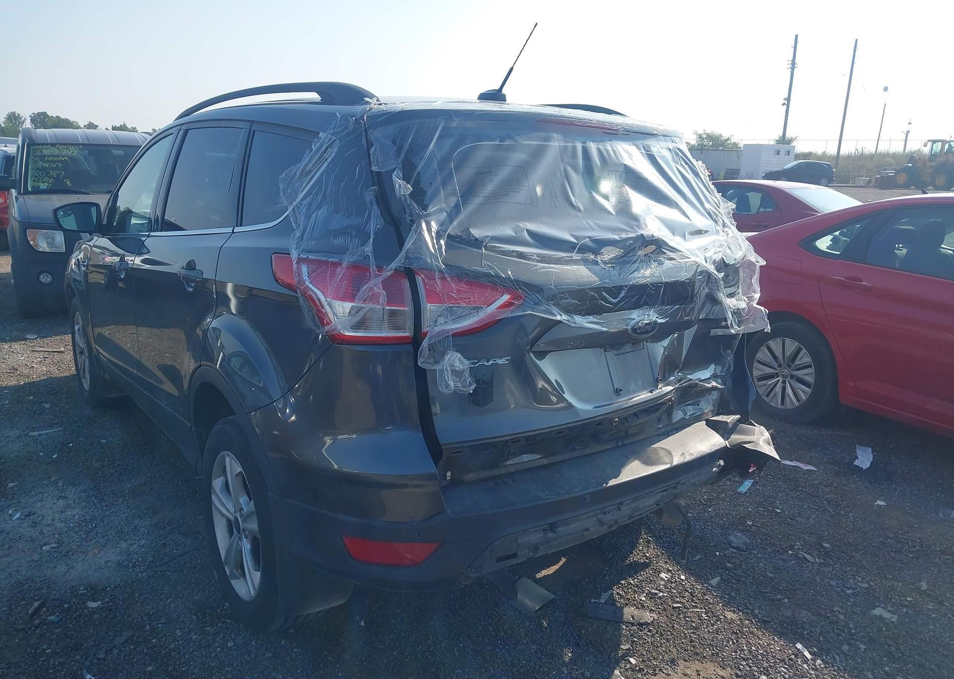 2016 FORD ESCAPE SE
