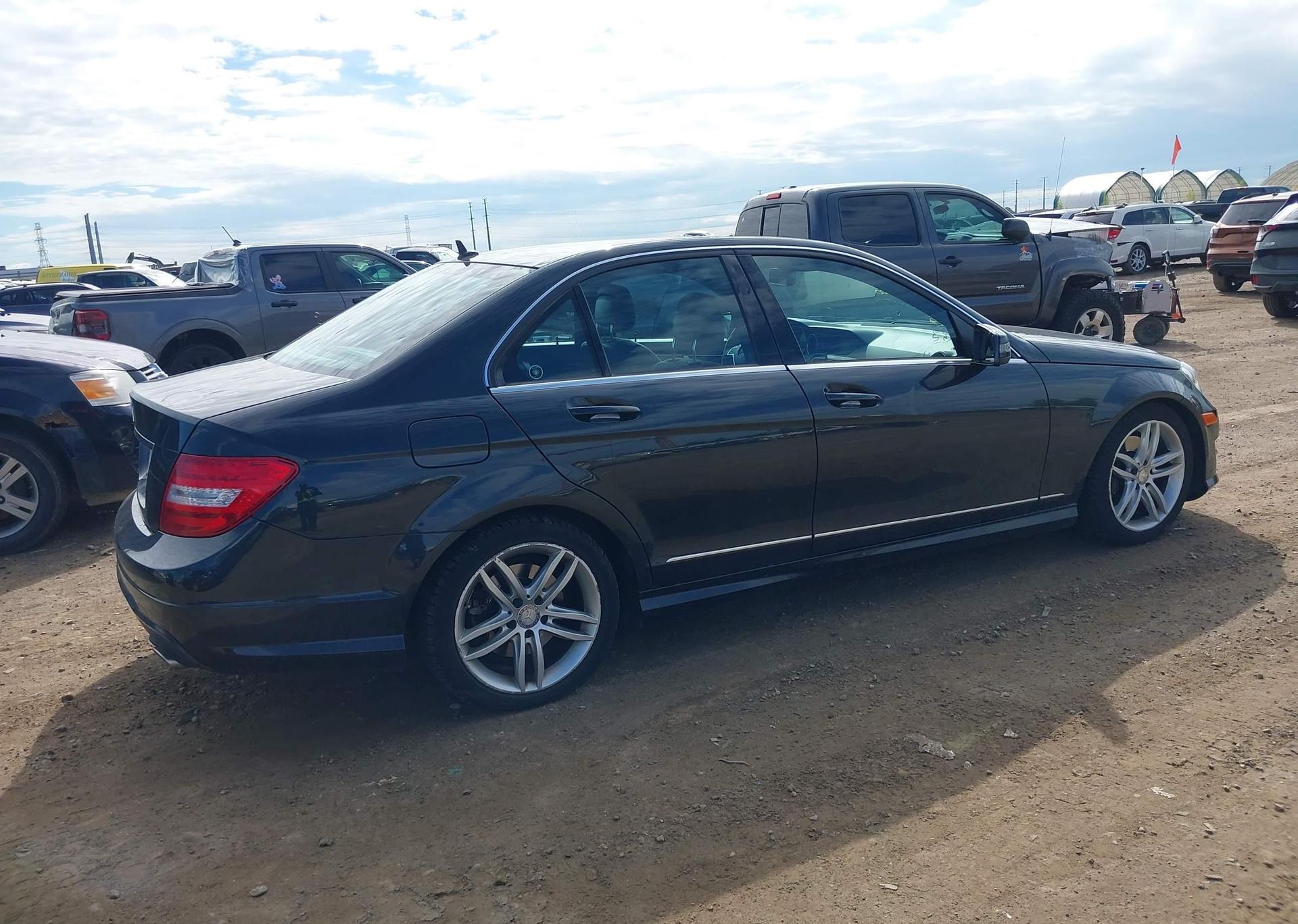 2013 MERCEDES-BENZ C 300 4MATIC