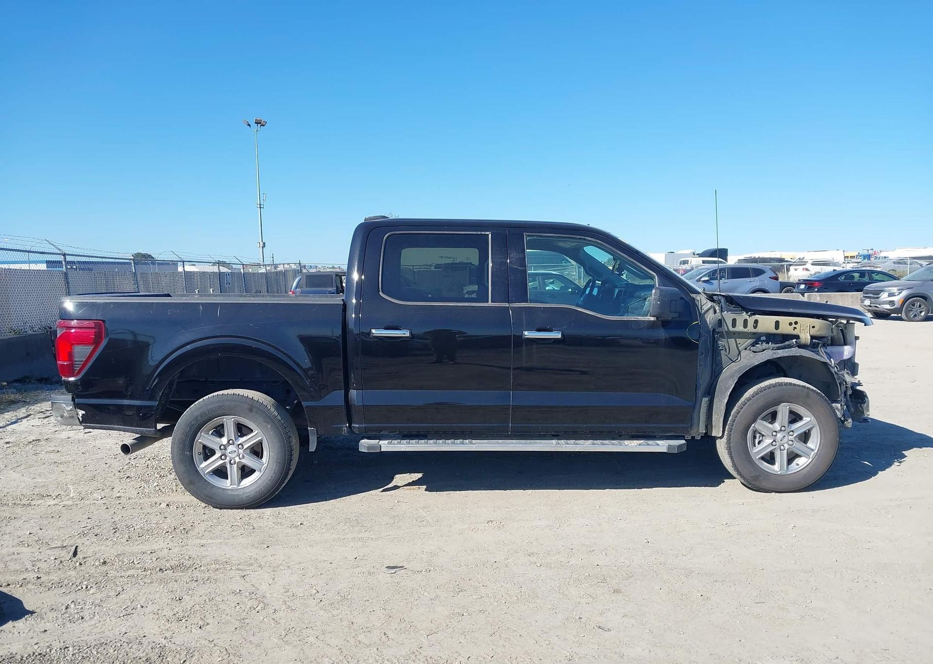 2024 FORD F150 XLT