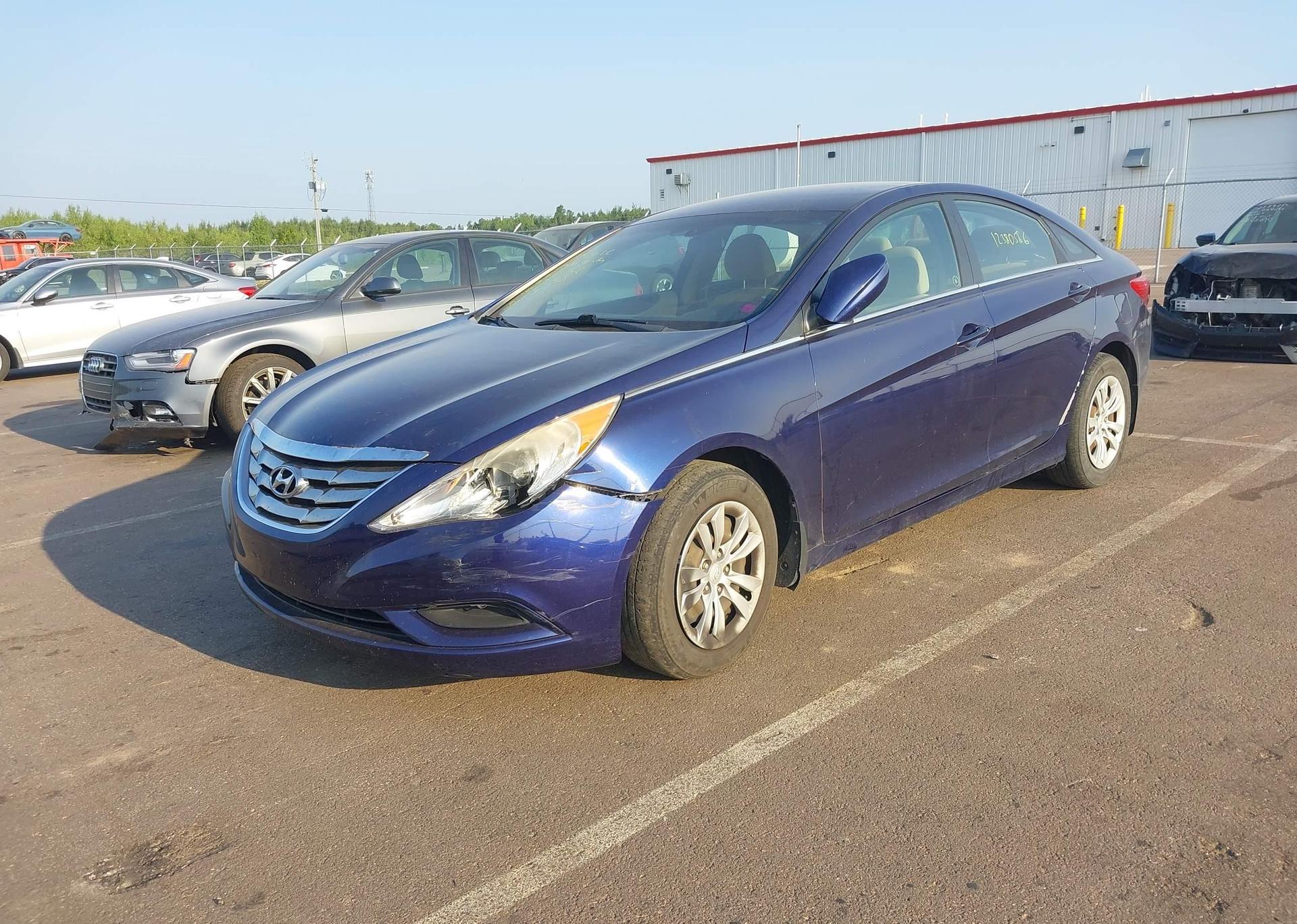 2011 HYUNDAI SONATA GL