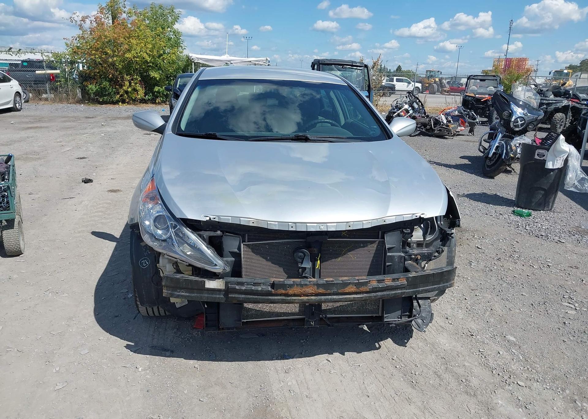 2012 HYUNDAI SONATA GLS