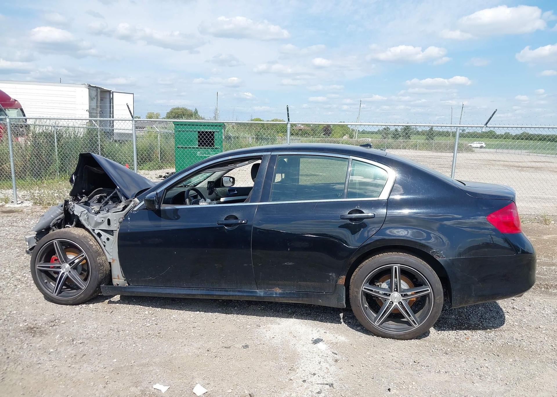 2012 INFINITI G37