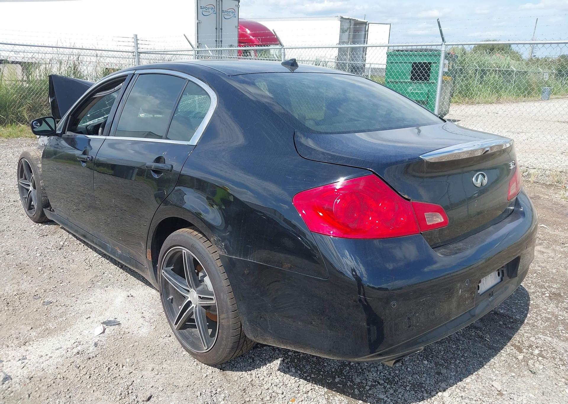 2012 INFINITI G37