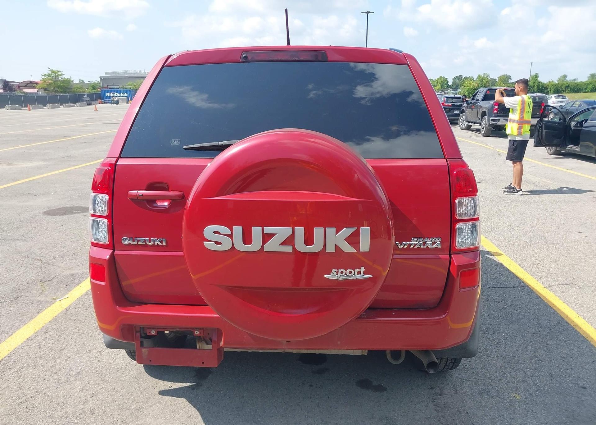 2011 SUZUKI GRAND VITARA PREMIUM