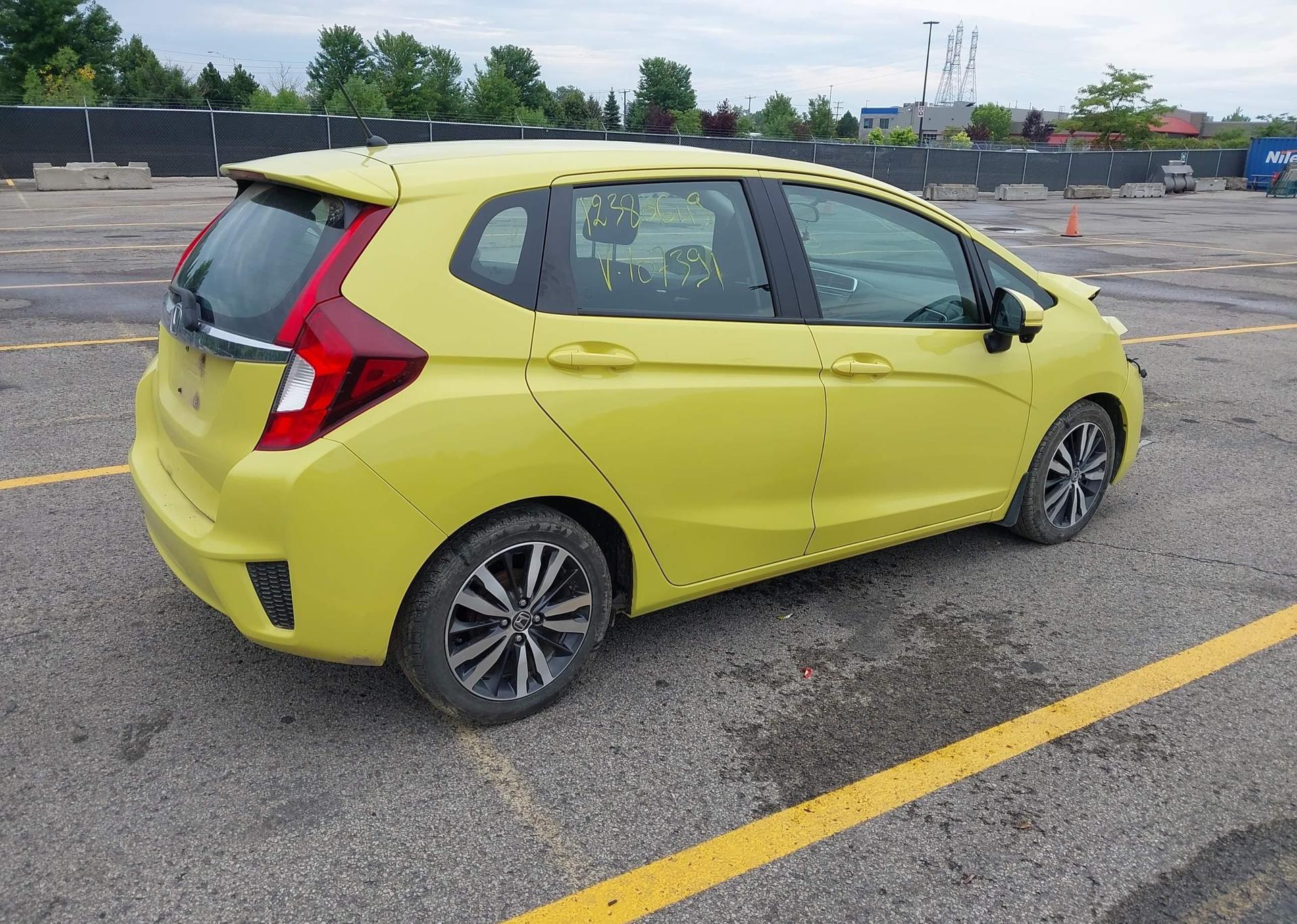 2016 HONDA FIT EX