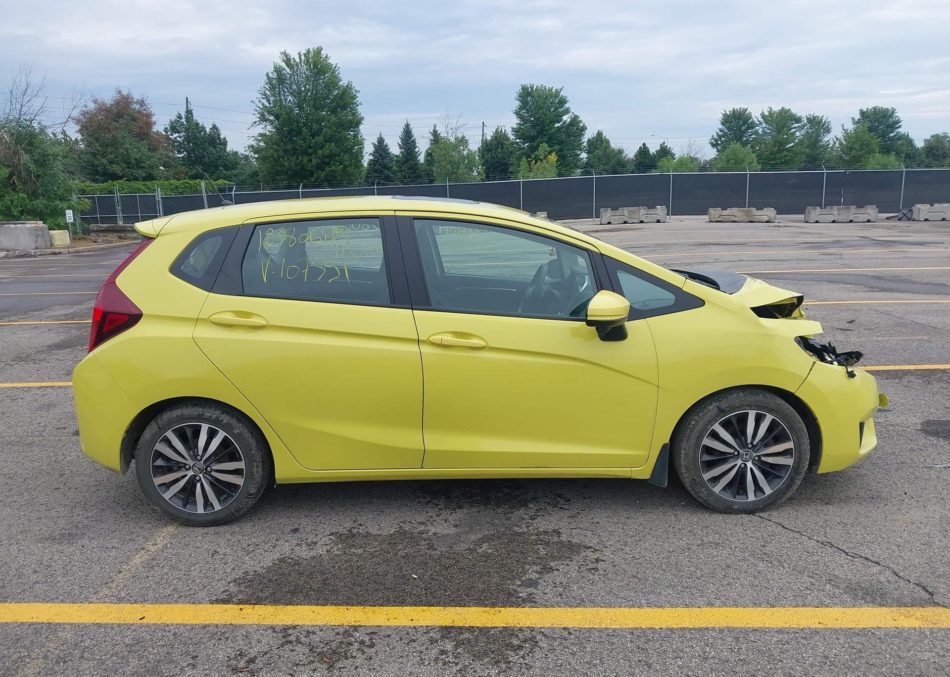 2016 HONDA FIT EX