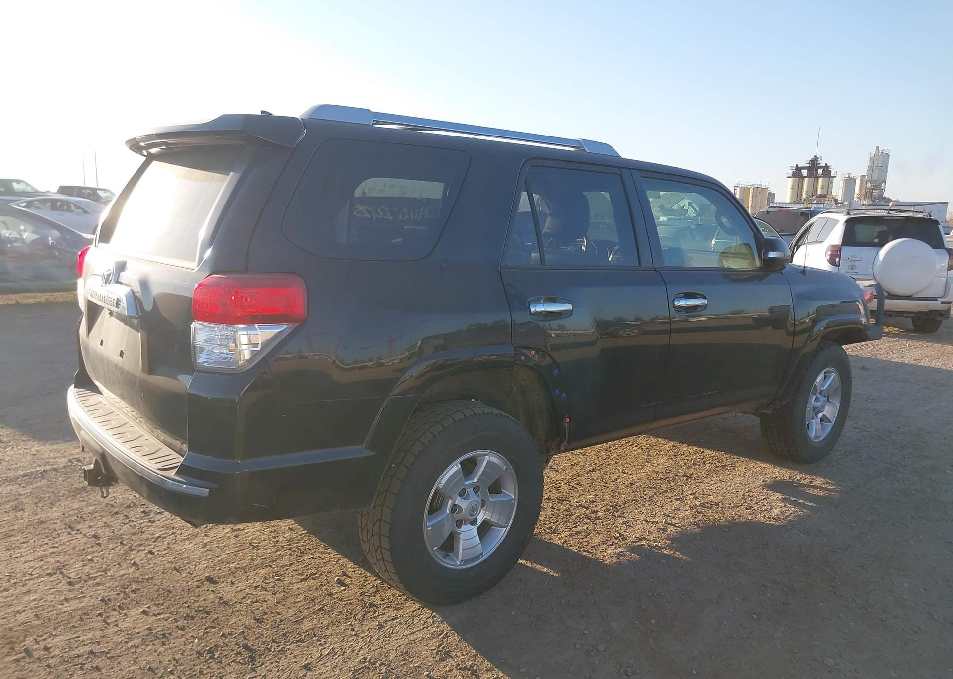 2013 TOYOTA 4RUNNER SR5 V6