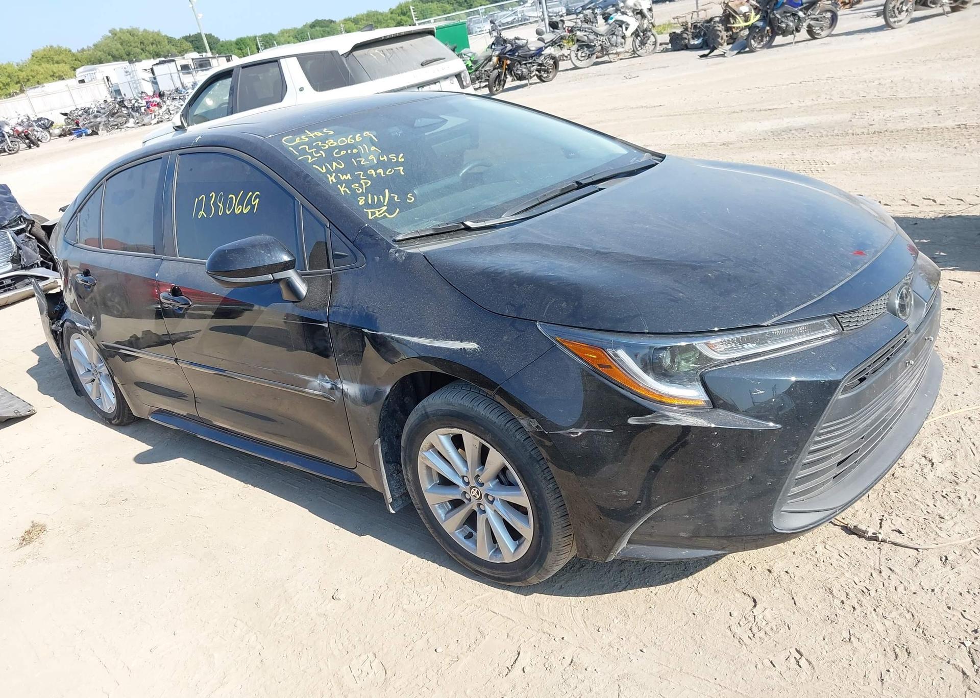 2024 TOYOTA COROLLA LE