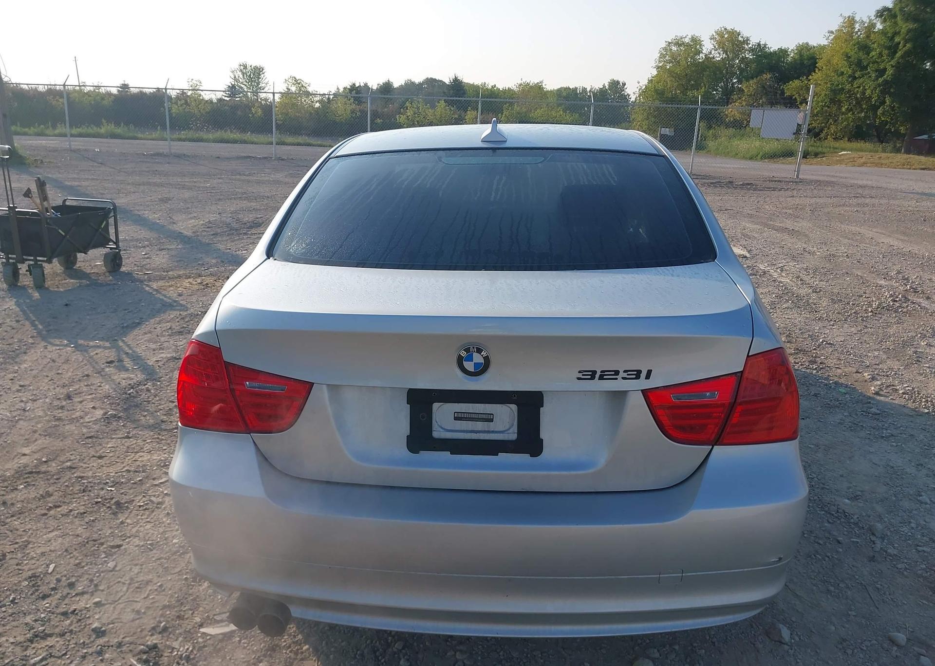 2011 BMW 323 I