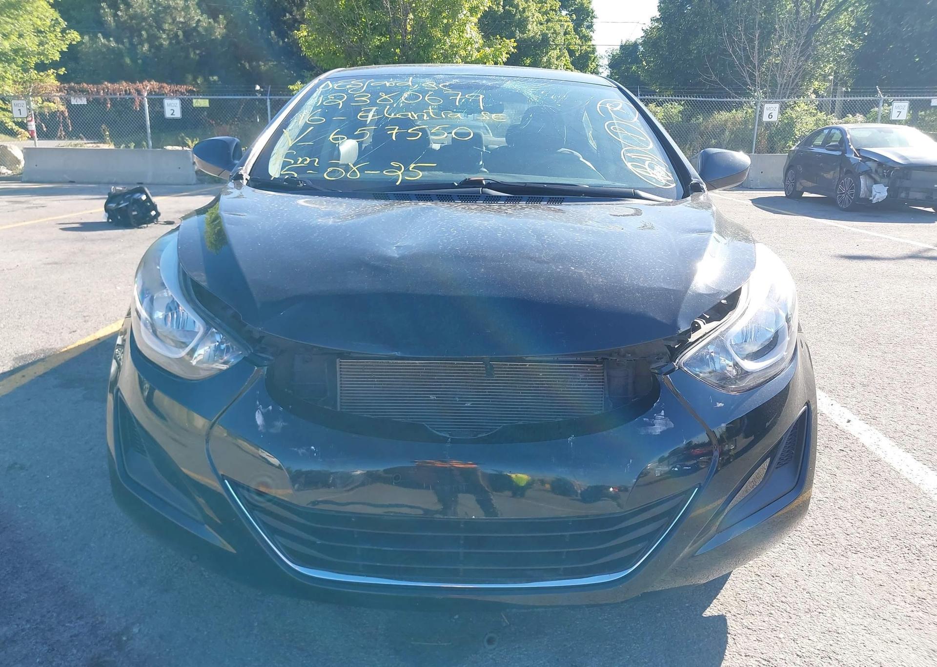 2016 HYUNDAI ELANTRA SE