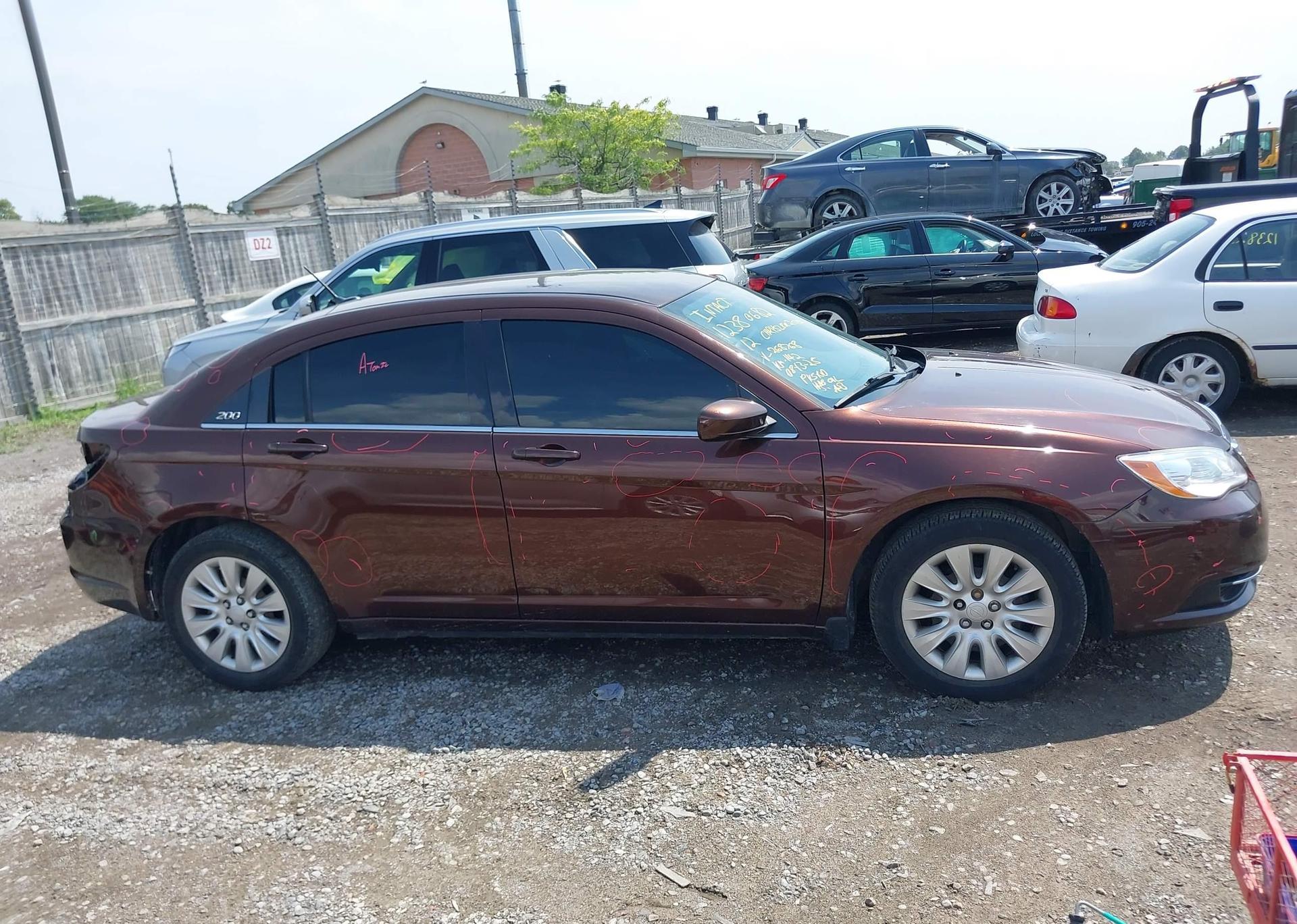 2012 CHRYSLER 200 LX