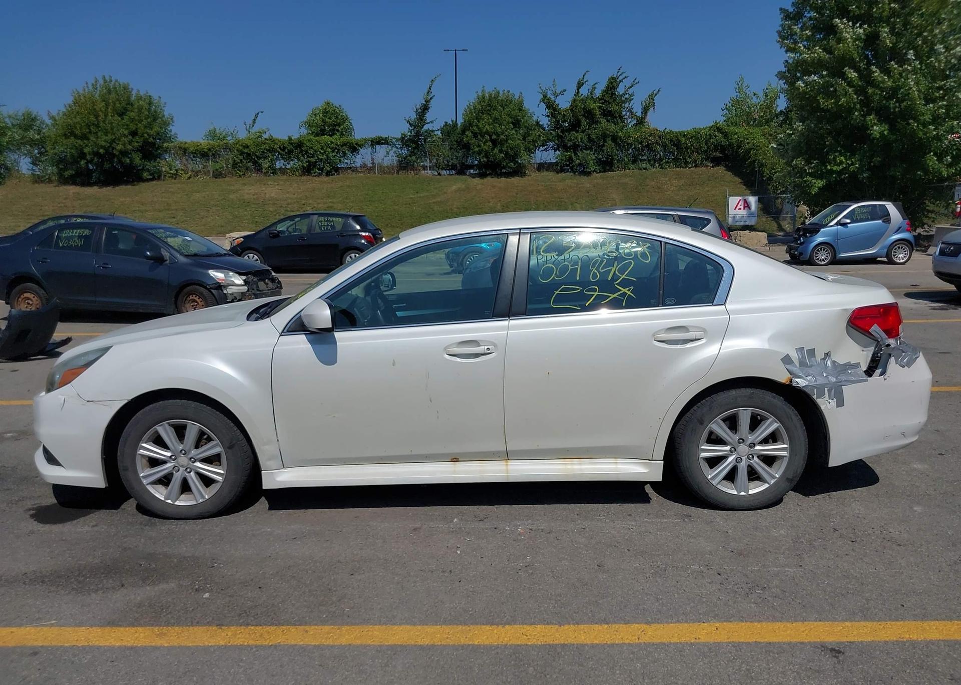 2013 SUBARU LEGACY 2.5I PREMIUM