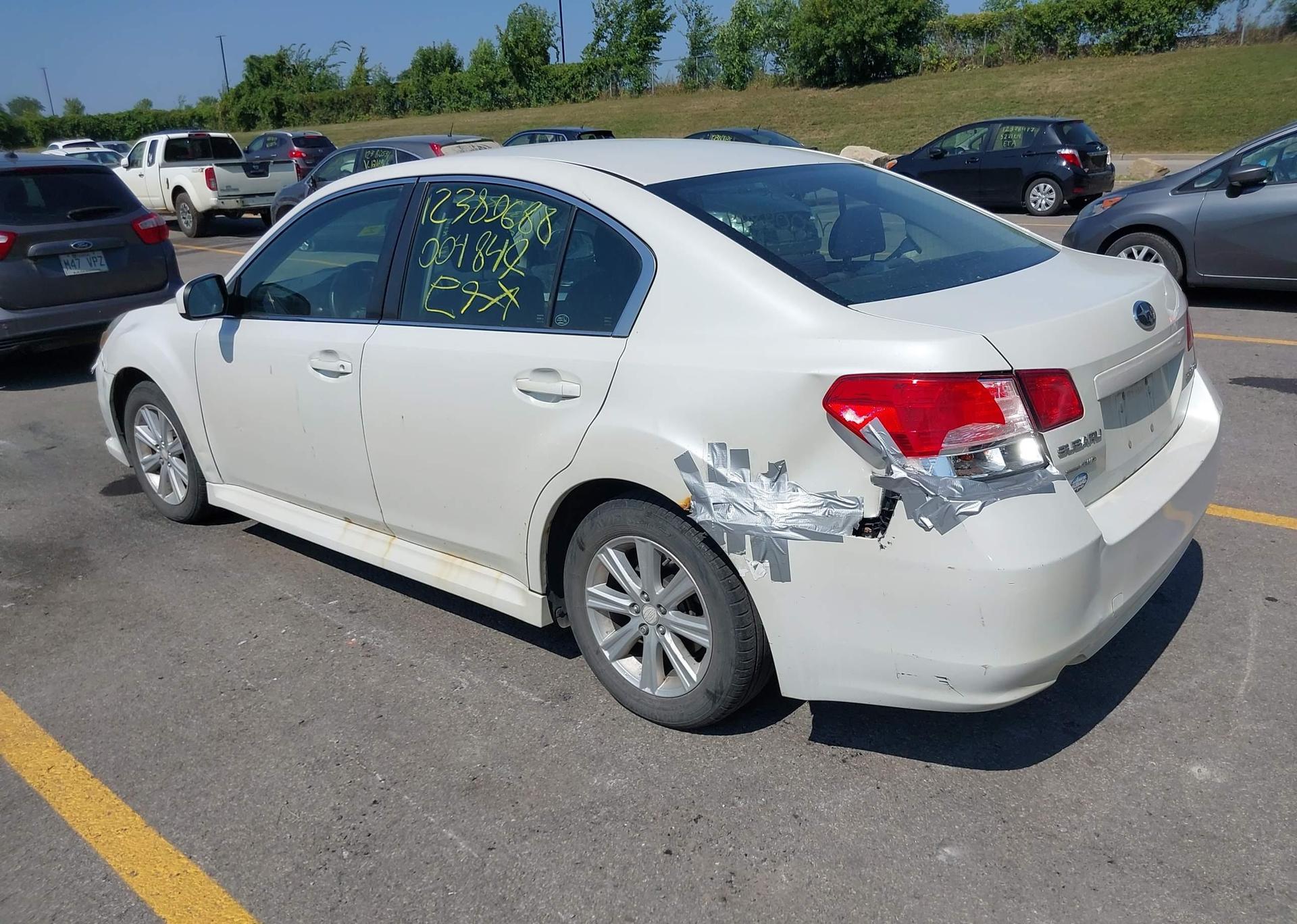 2013 SUBARU LEGACY 2.5I PREMIUM