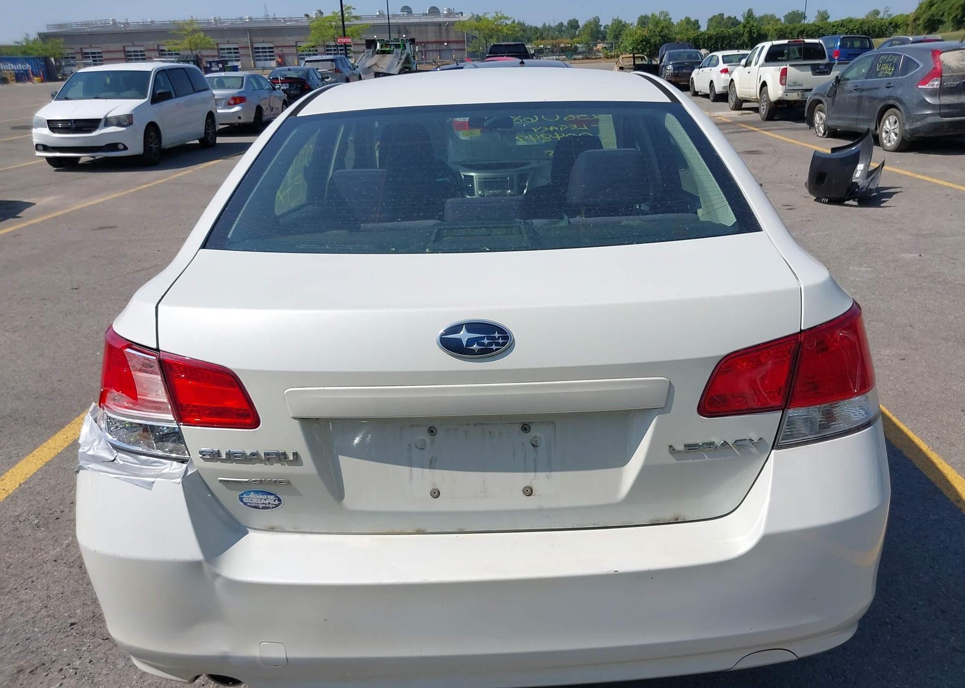 2013 SUBARU LEGACY 2.5I PREMIUM