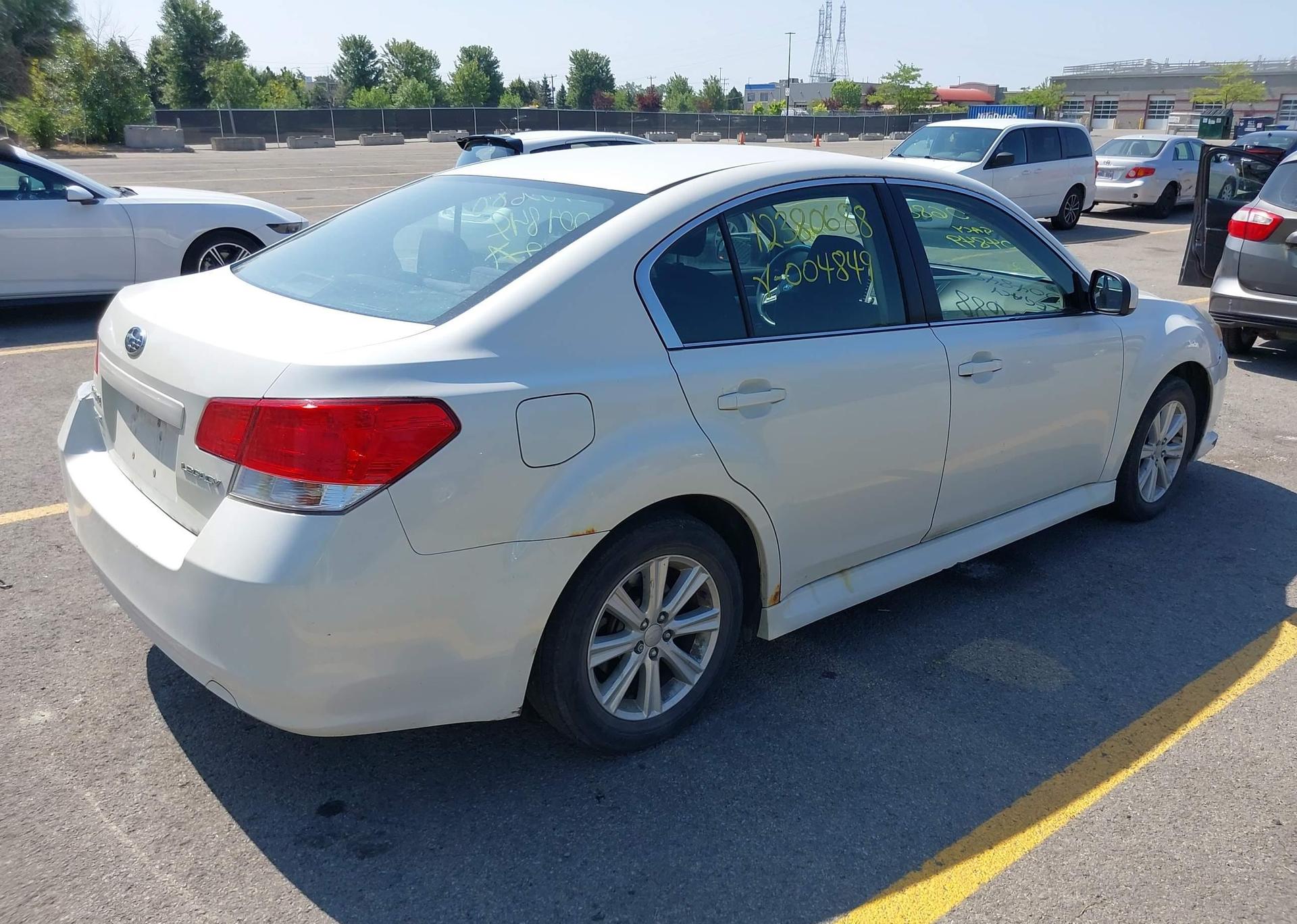 2013 SUBARU LEGACY 2.5I PREMIUM