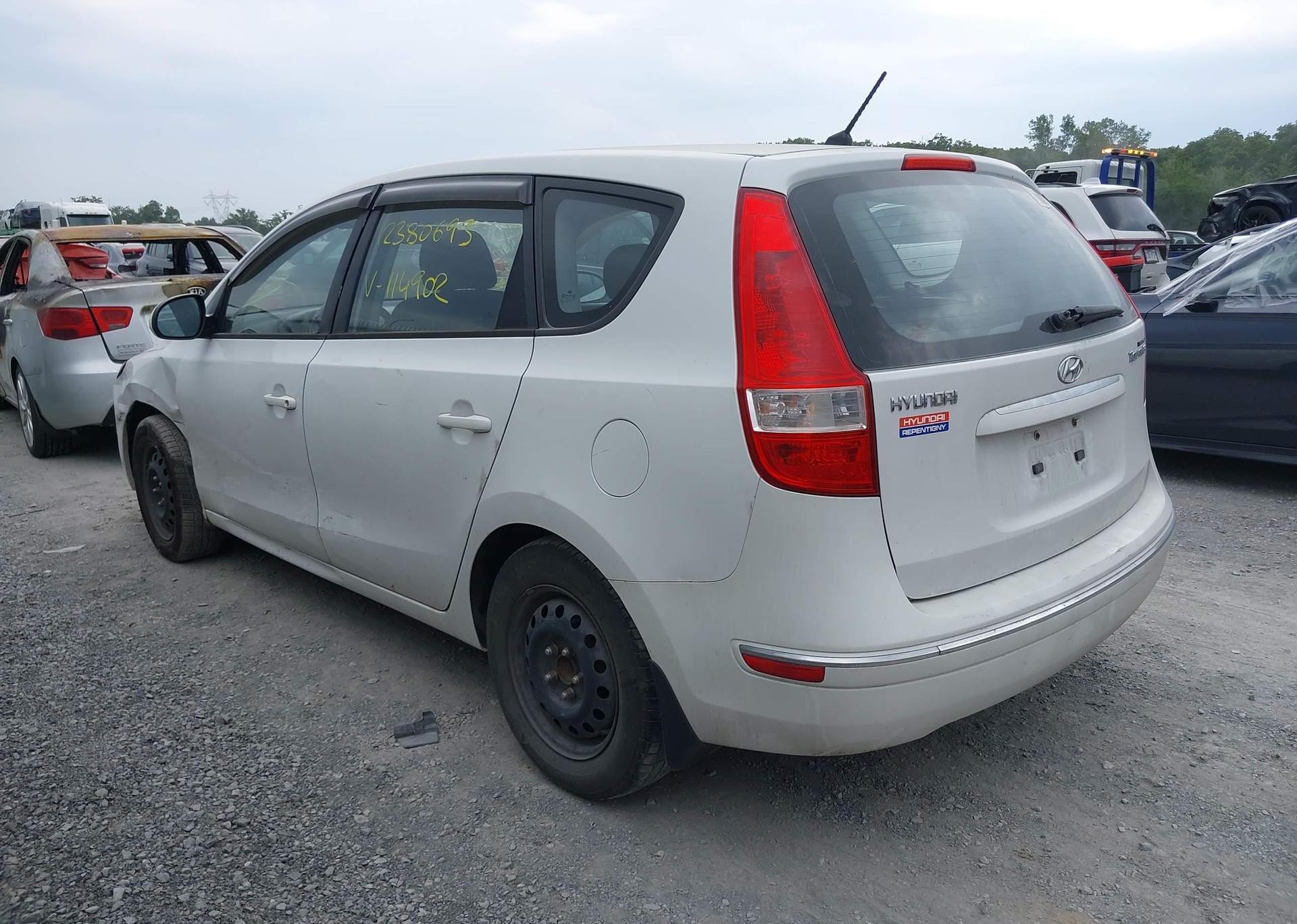 2011 HYUNDAI ELANTRA TOURING GLS