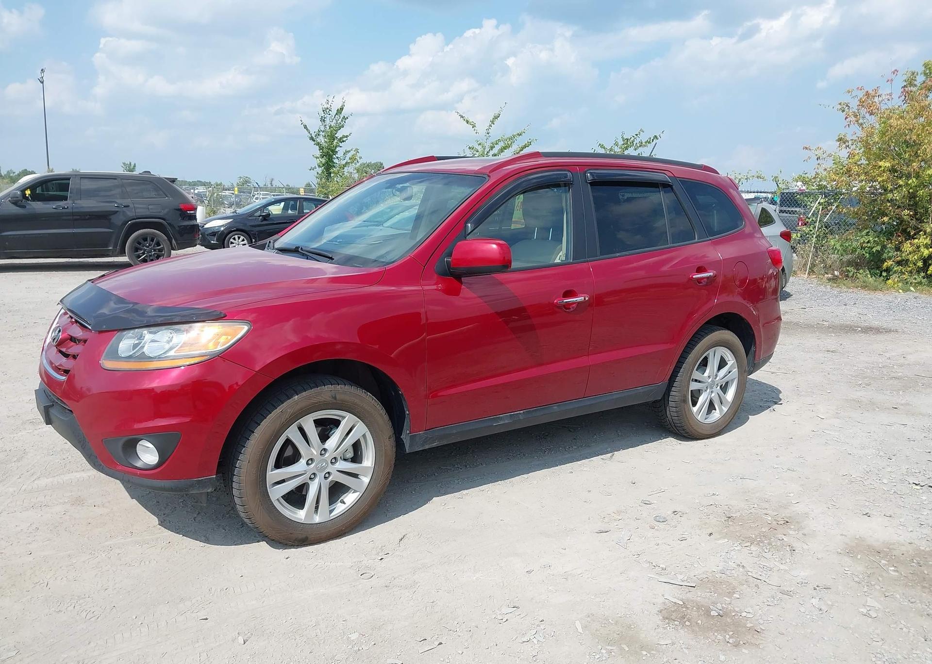 2011 HYUNDAI SANTA FE SE