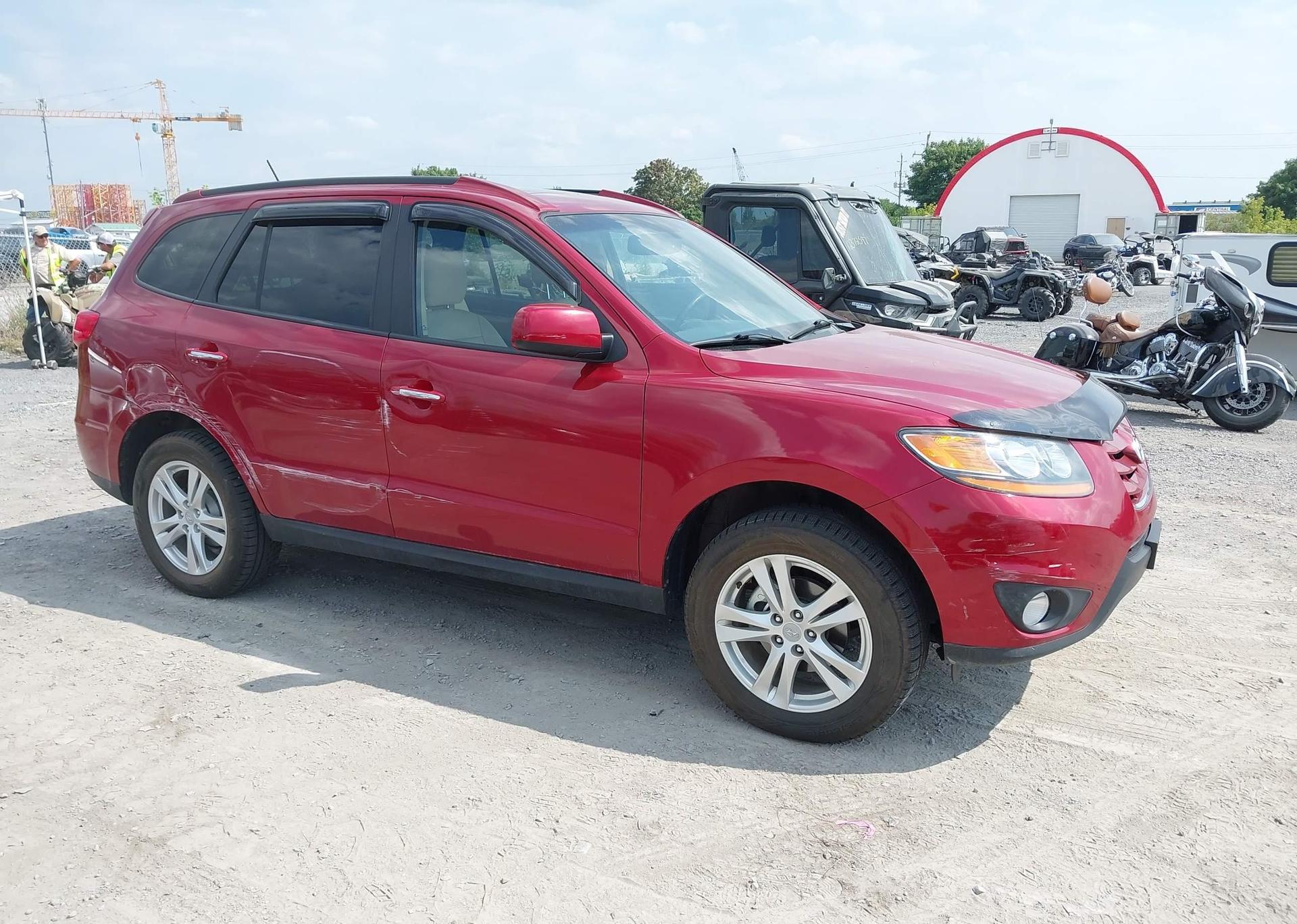 2011 HYUNDAI SANTA FE SE